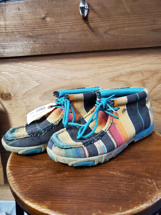 Youth Serape Twister Shoes (2)