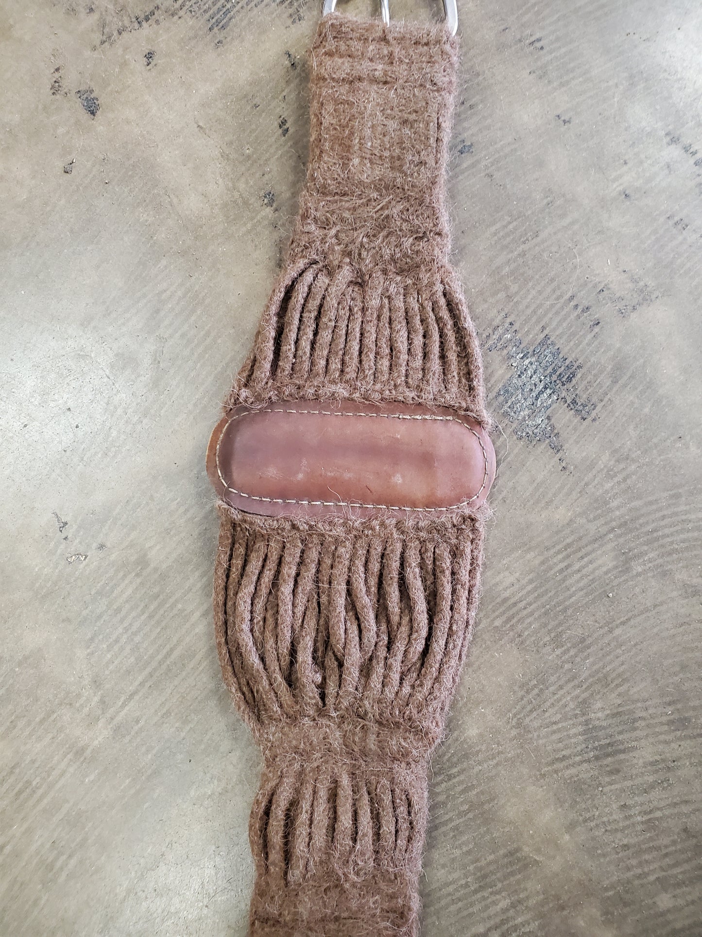 Cinch/ Brown/Like NEW