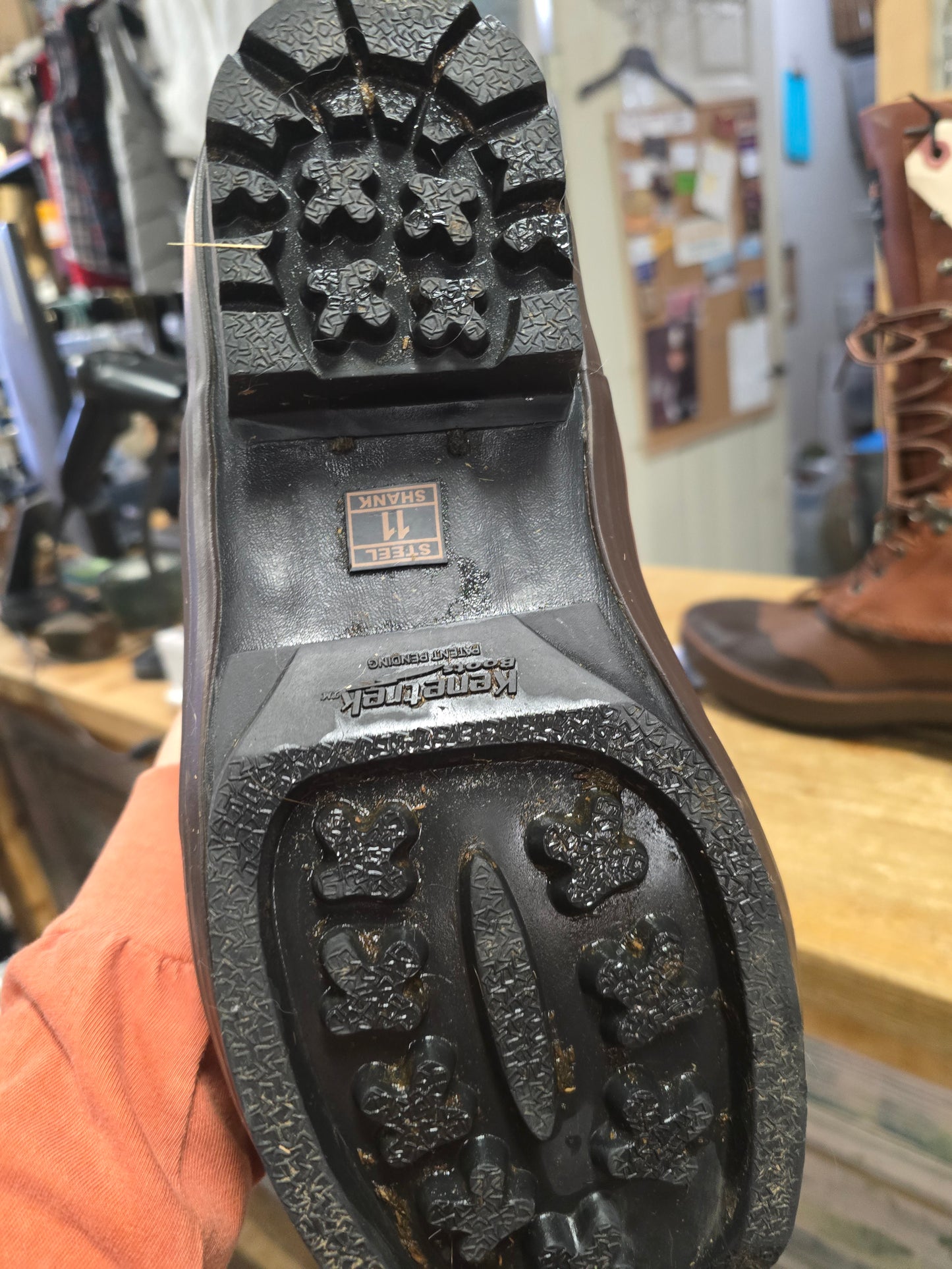 LIKE NEW Kenetrek Winter Boots