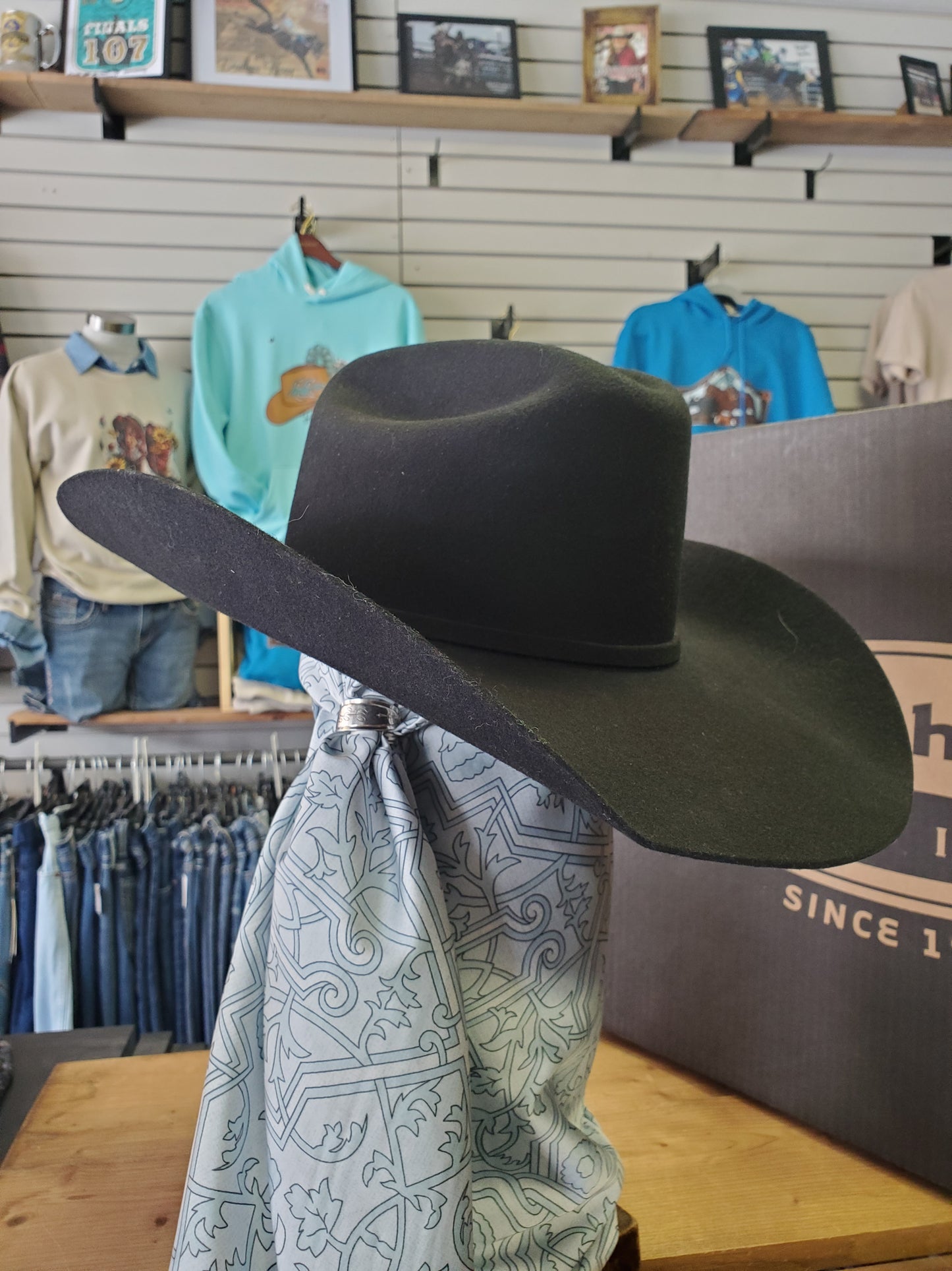 Black "Like NEW " Wool Felt Hat