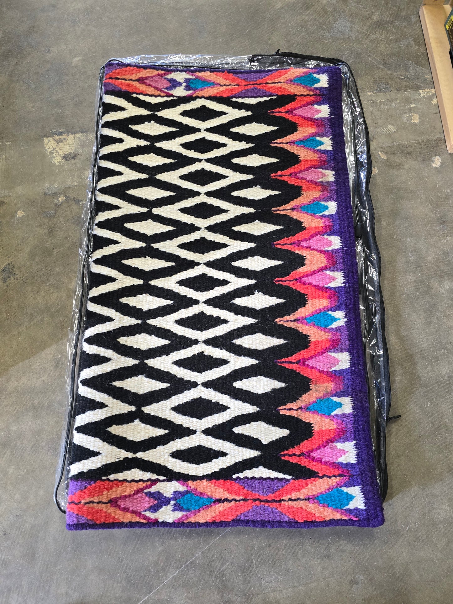 Wool Show Pad-Black Cream,Jewel Tones