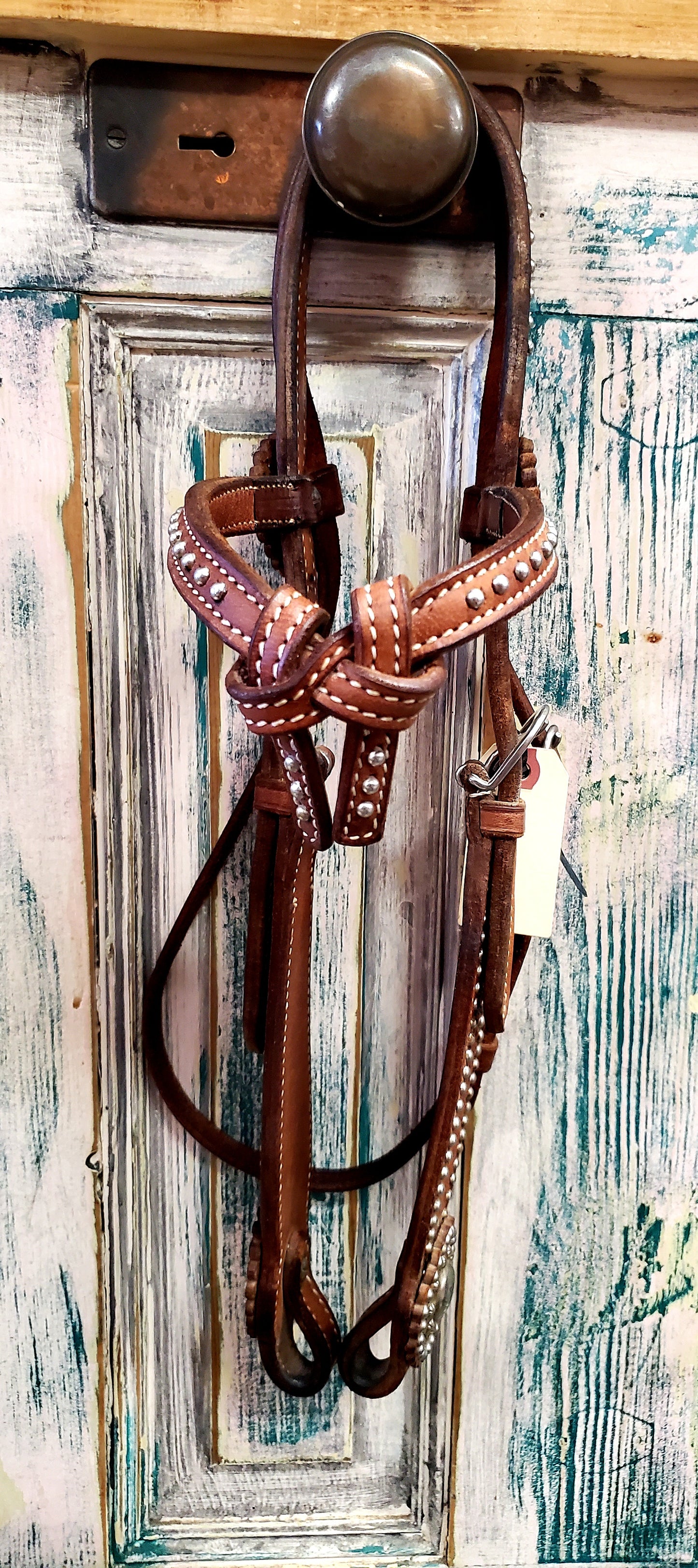 Dot Detail Futurity Knot Headstall           Concho