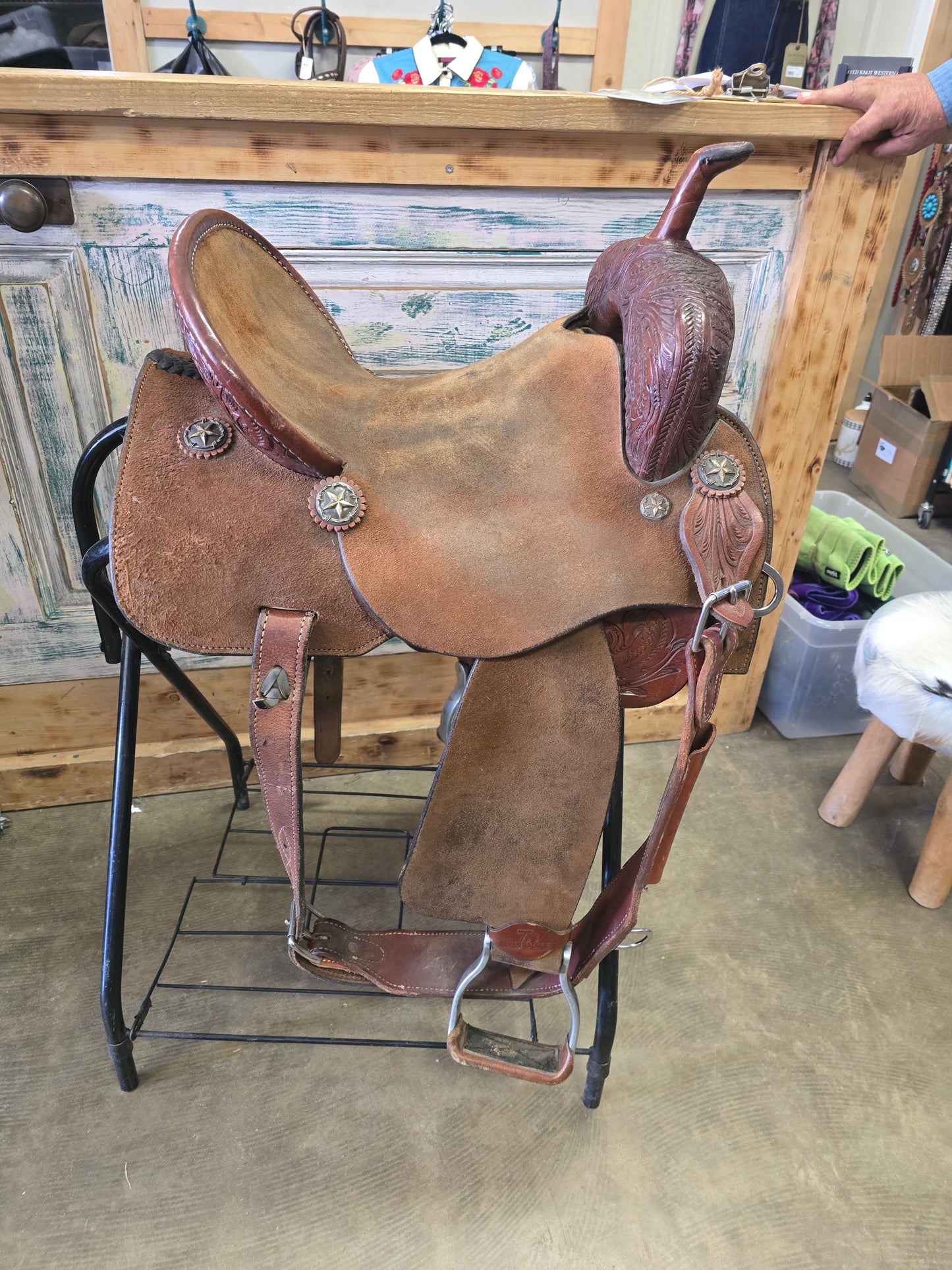 Seven Barrel Saddle (14.5 Inch)