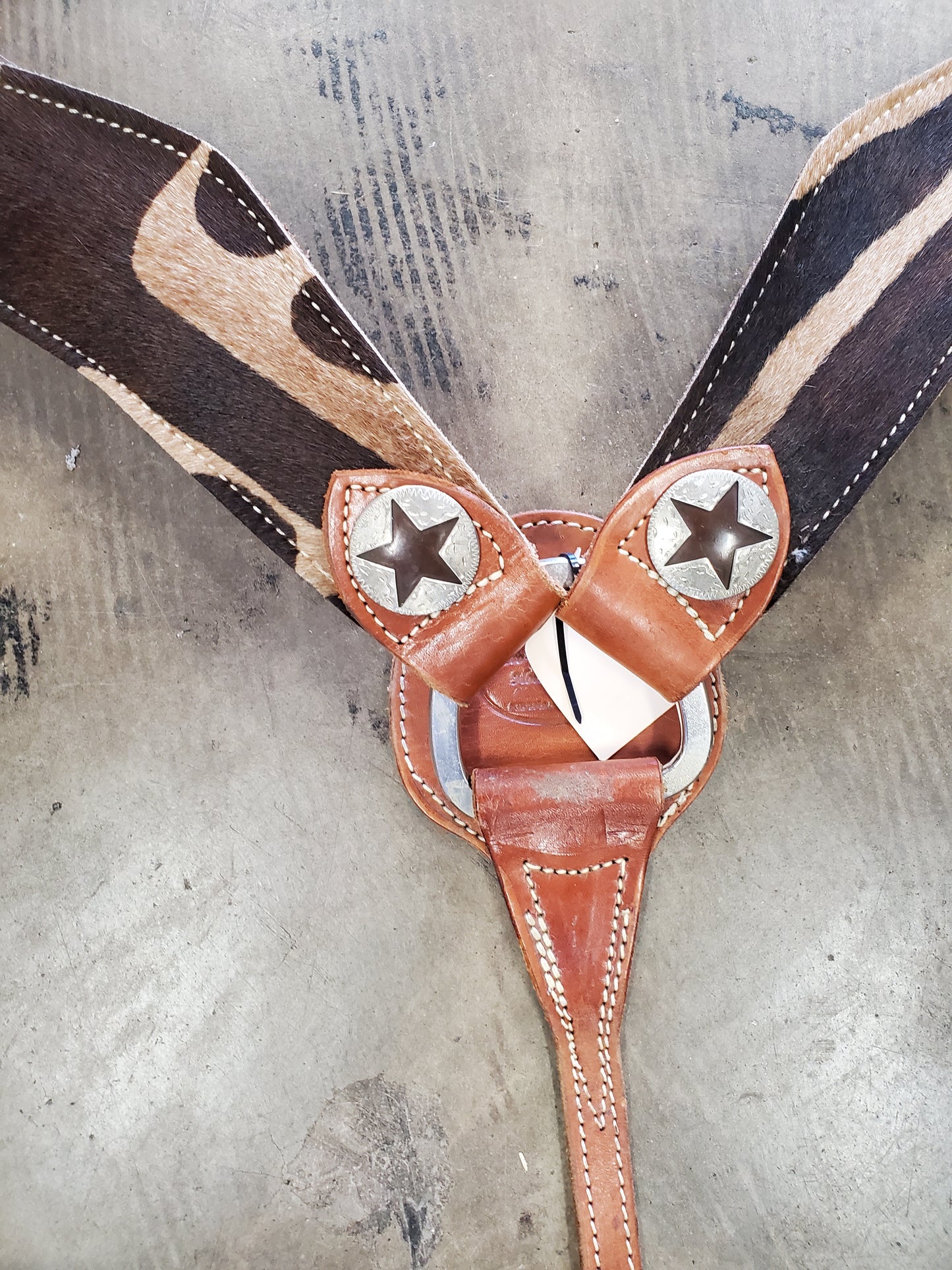 Hide-On Breast Collar/Star Concho