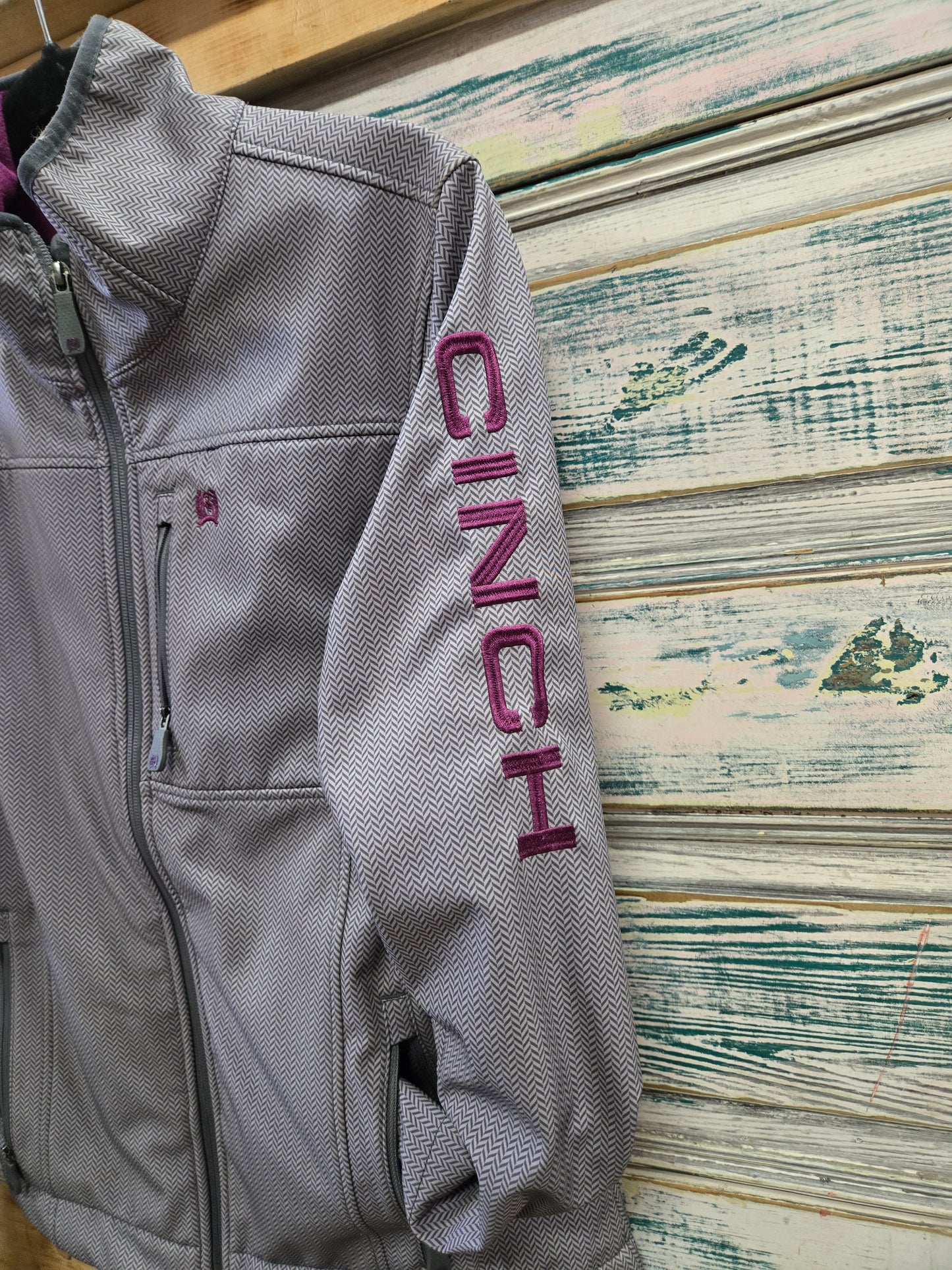 Grey Print Cinch Soft Shell Jck.
