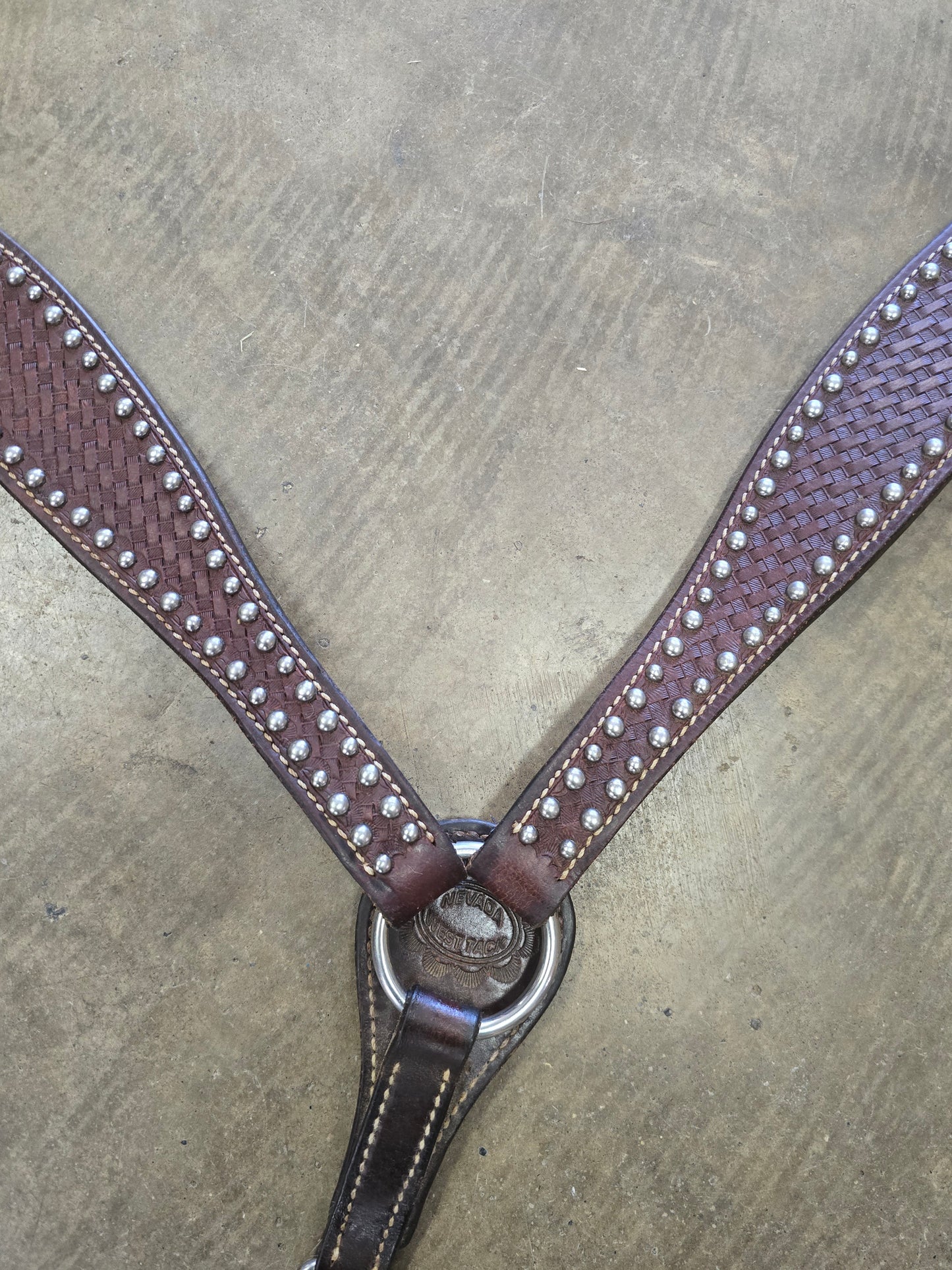 Dot Detail Breast Collar