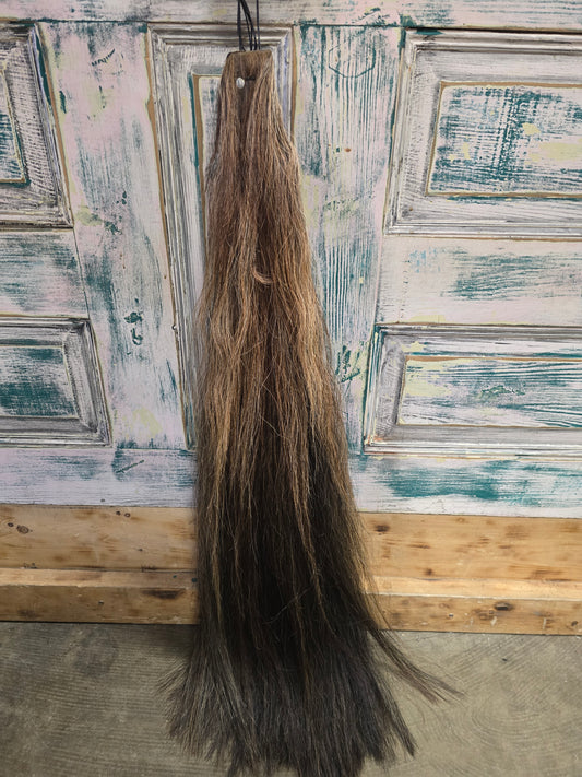 Natural Chestnut (2 LB.) Tail              Flaxen Highlights