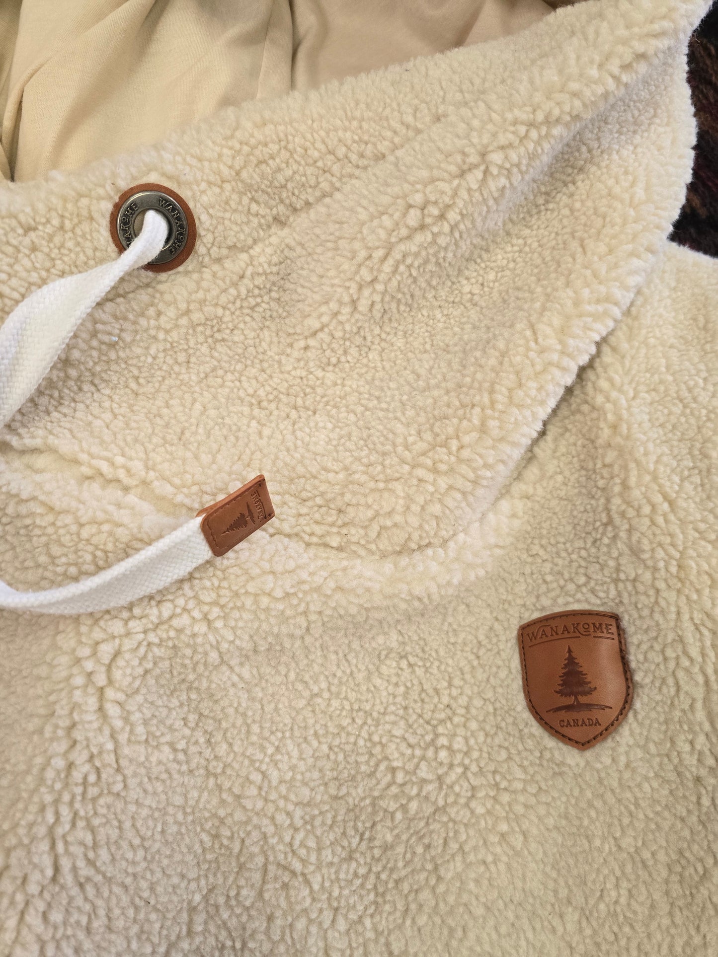 Wanakome Insulated Sherpa White Vest