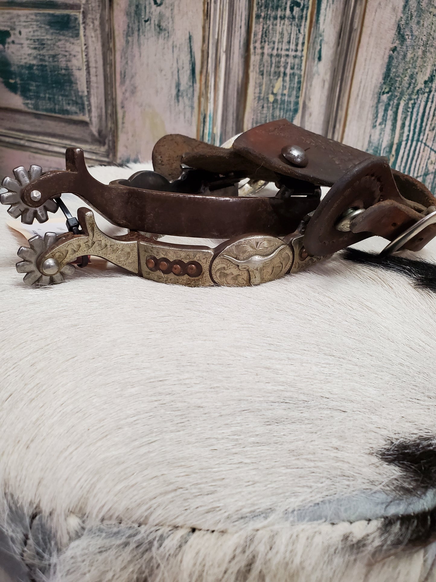 Longhorn Spurs W/ Straps