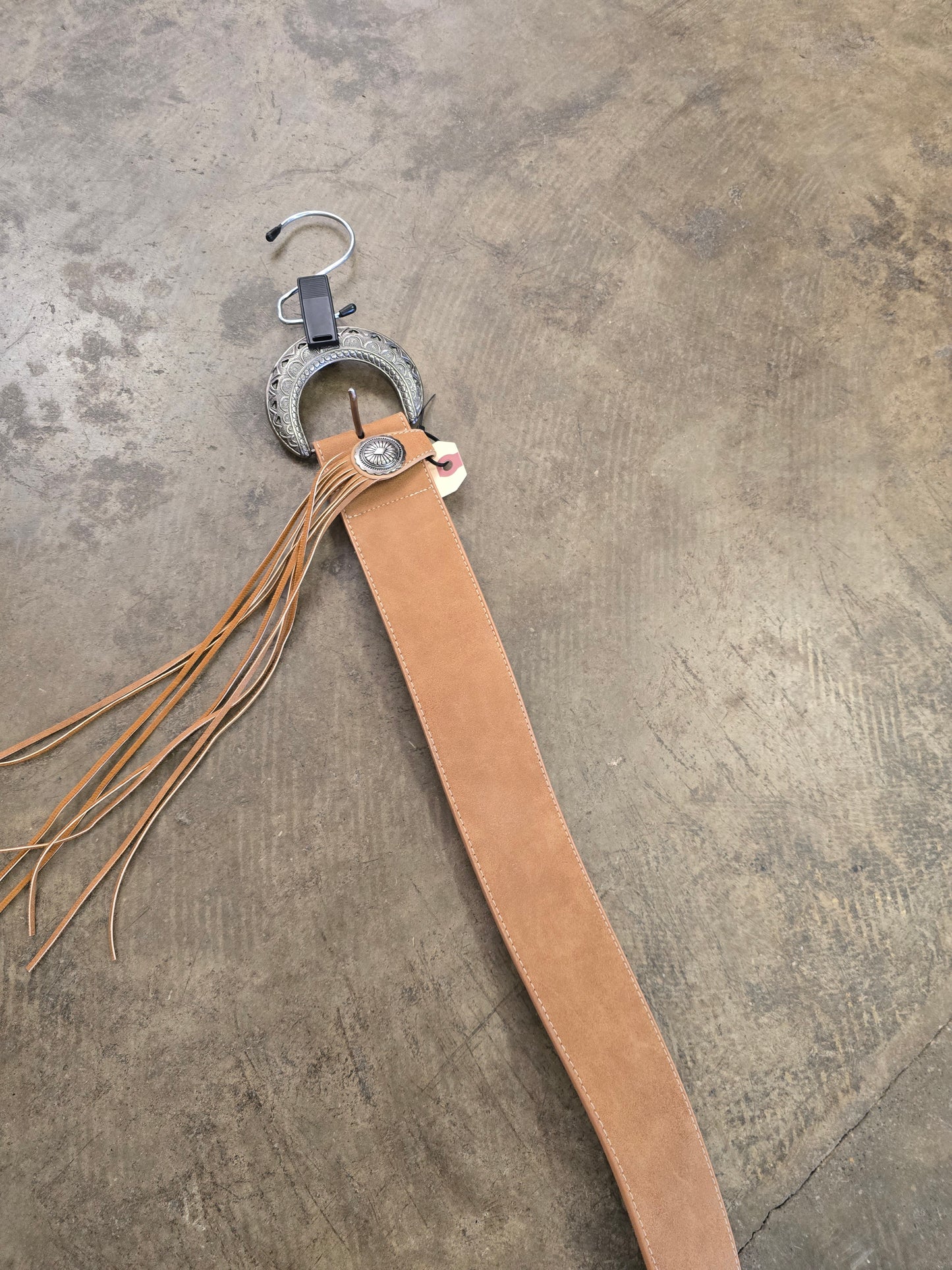 Light Tan Hop Belt W/Fringe and Concho