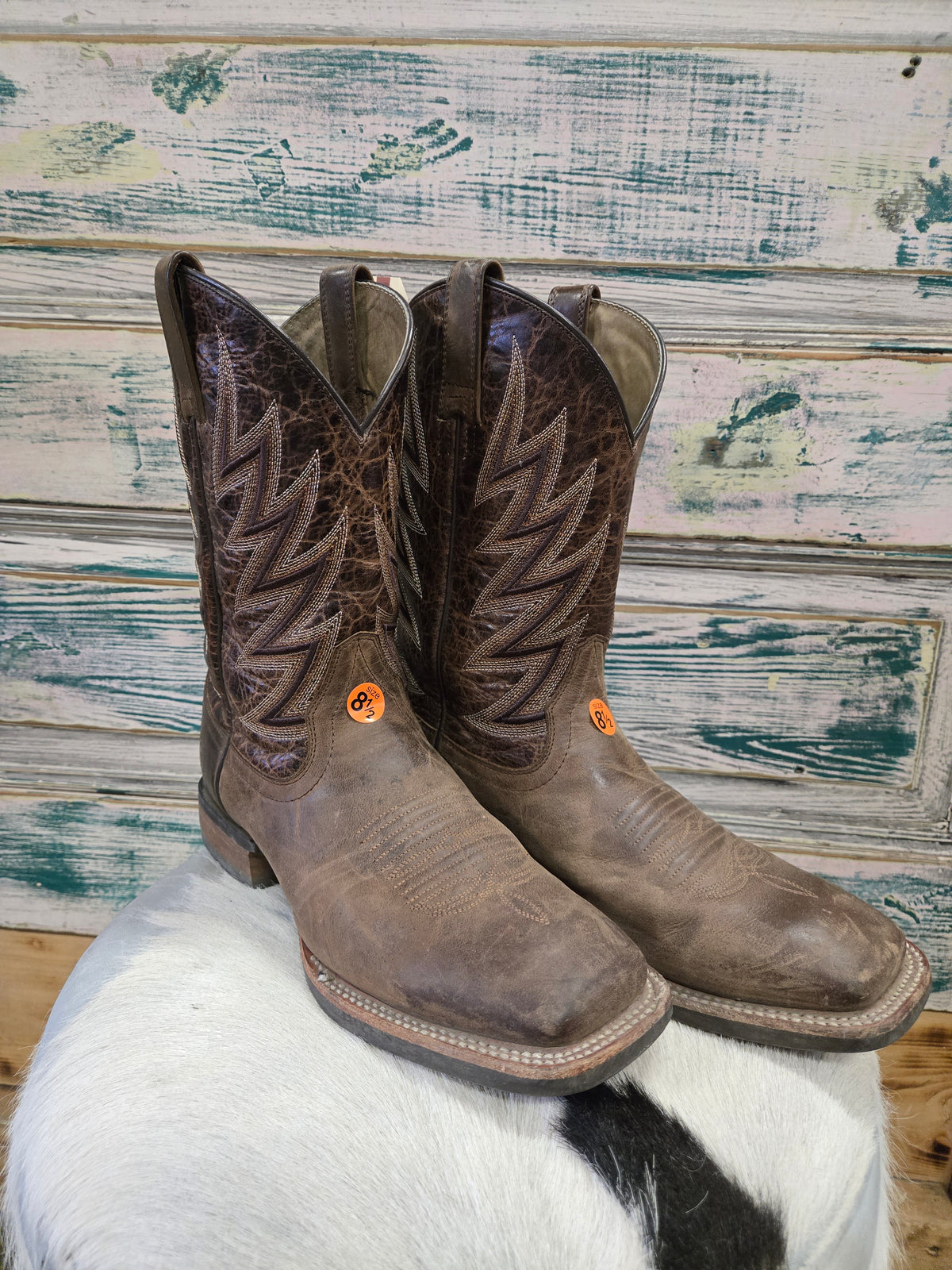 Men's Ariat Sq. Toe Boots