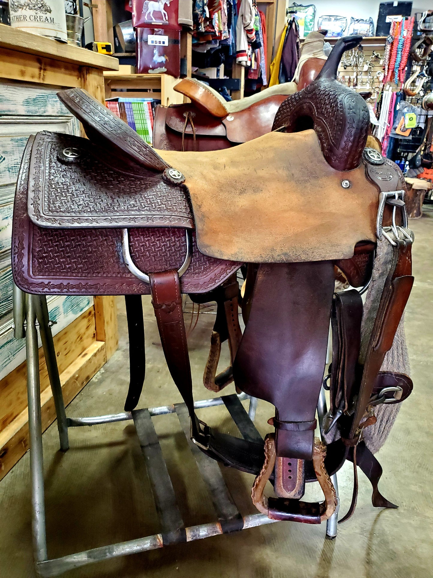 17" Teskey's Cutting Saddle