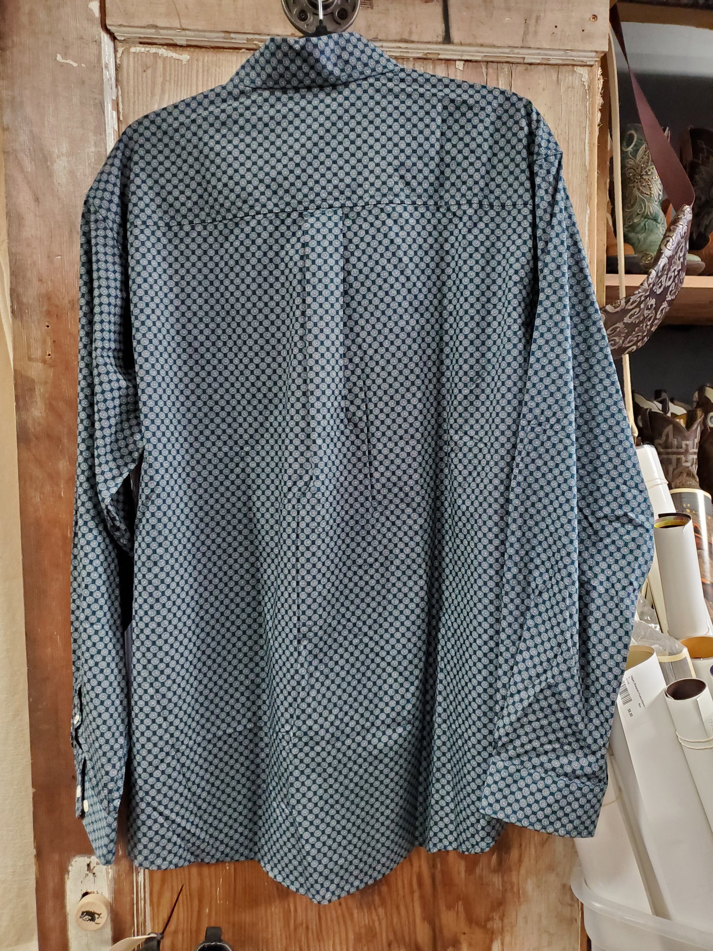 NWT Cinch Blue Pattern W/shirt - M & L
