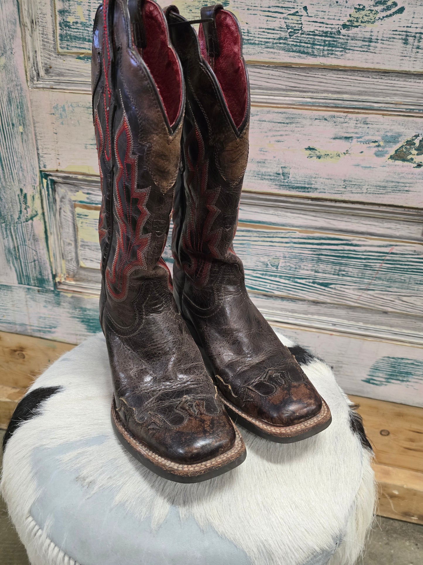 Ladies Ariat Boots/ Sq. Toe