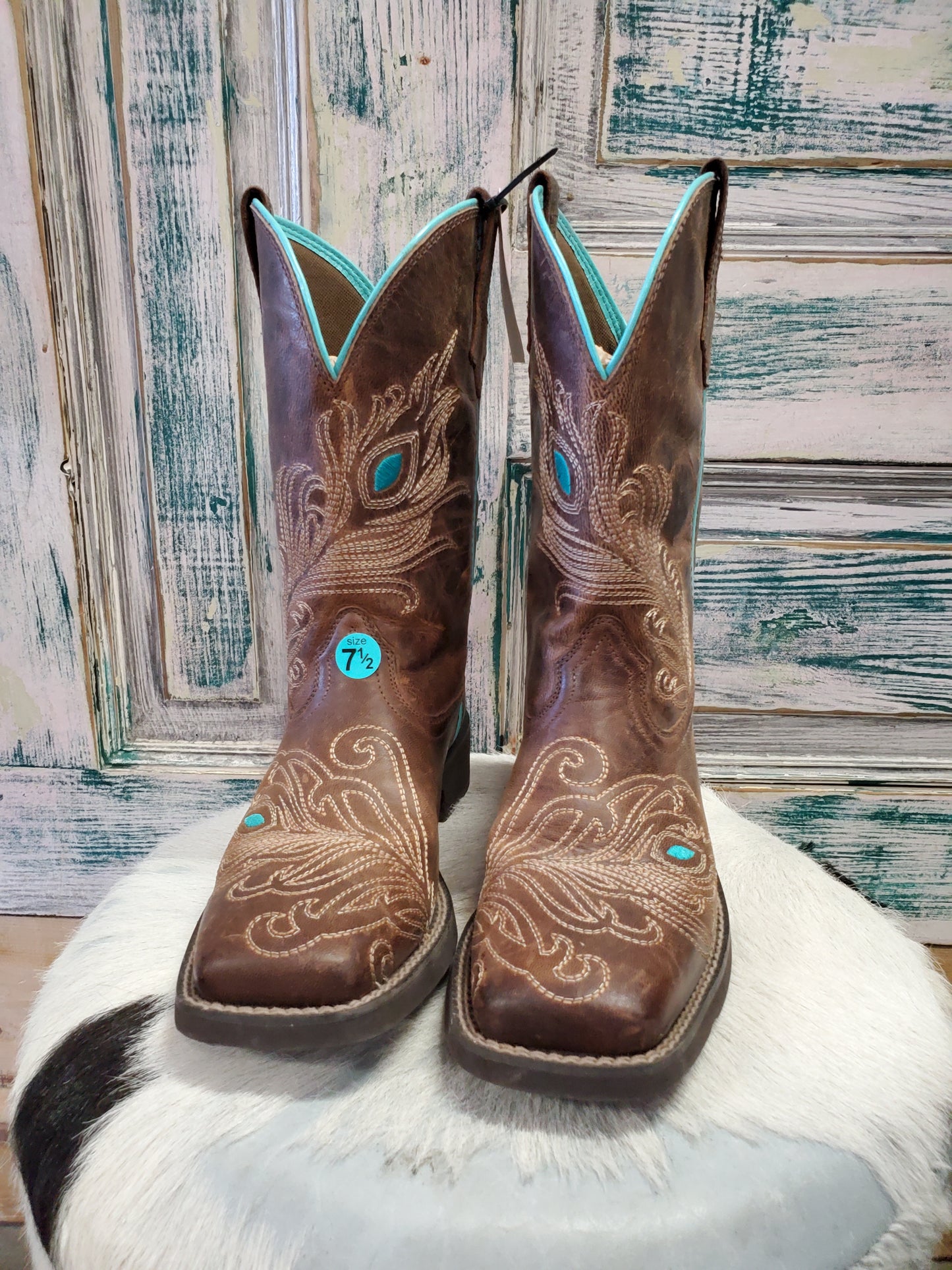 Sq. Toe Teal Trim Boot