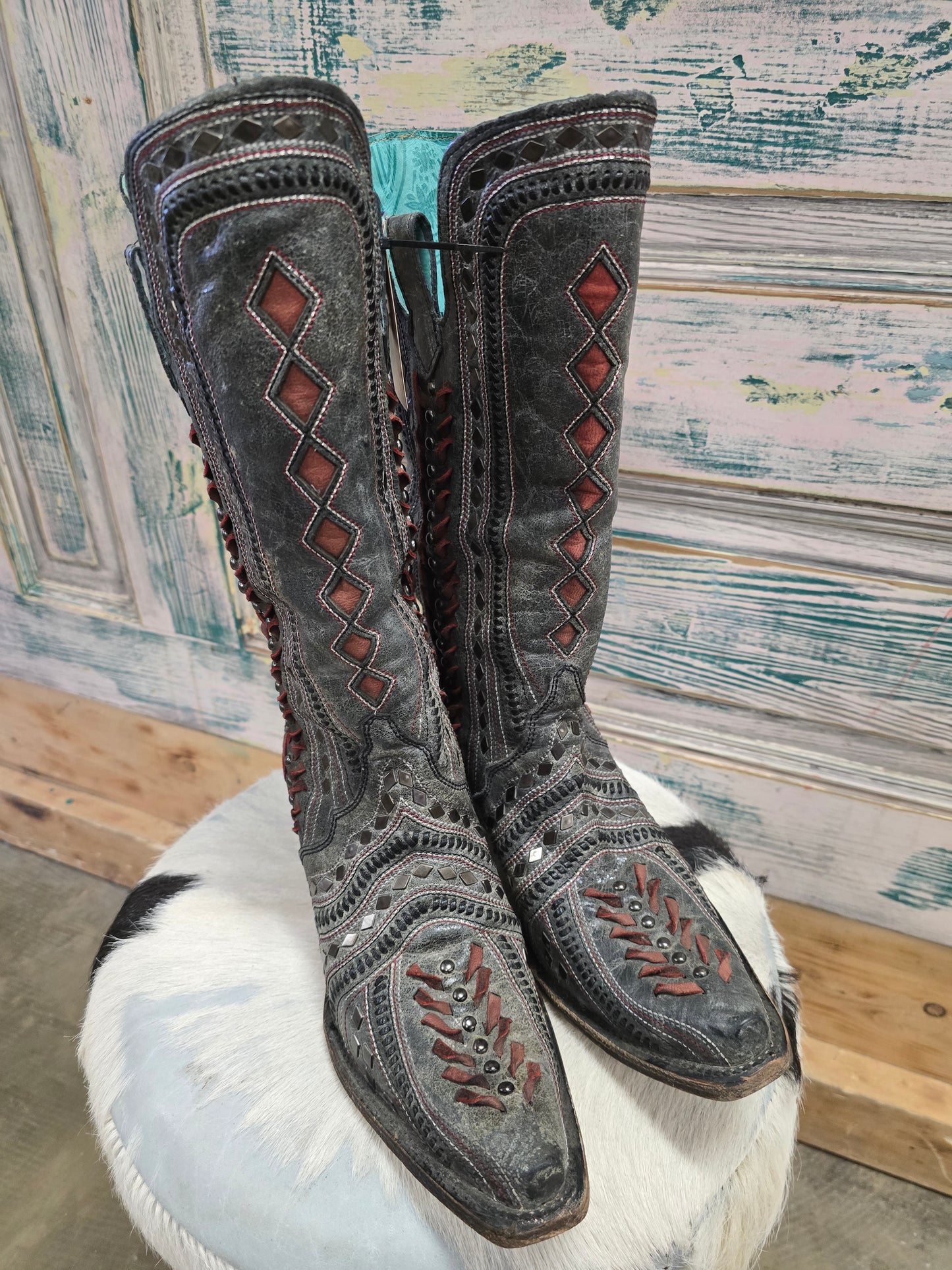 Ladies Grey  Pointed Toe Boots