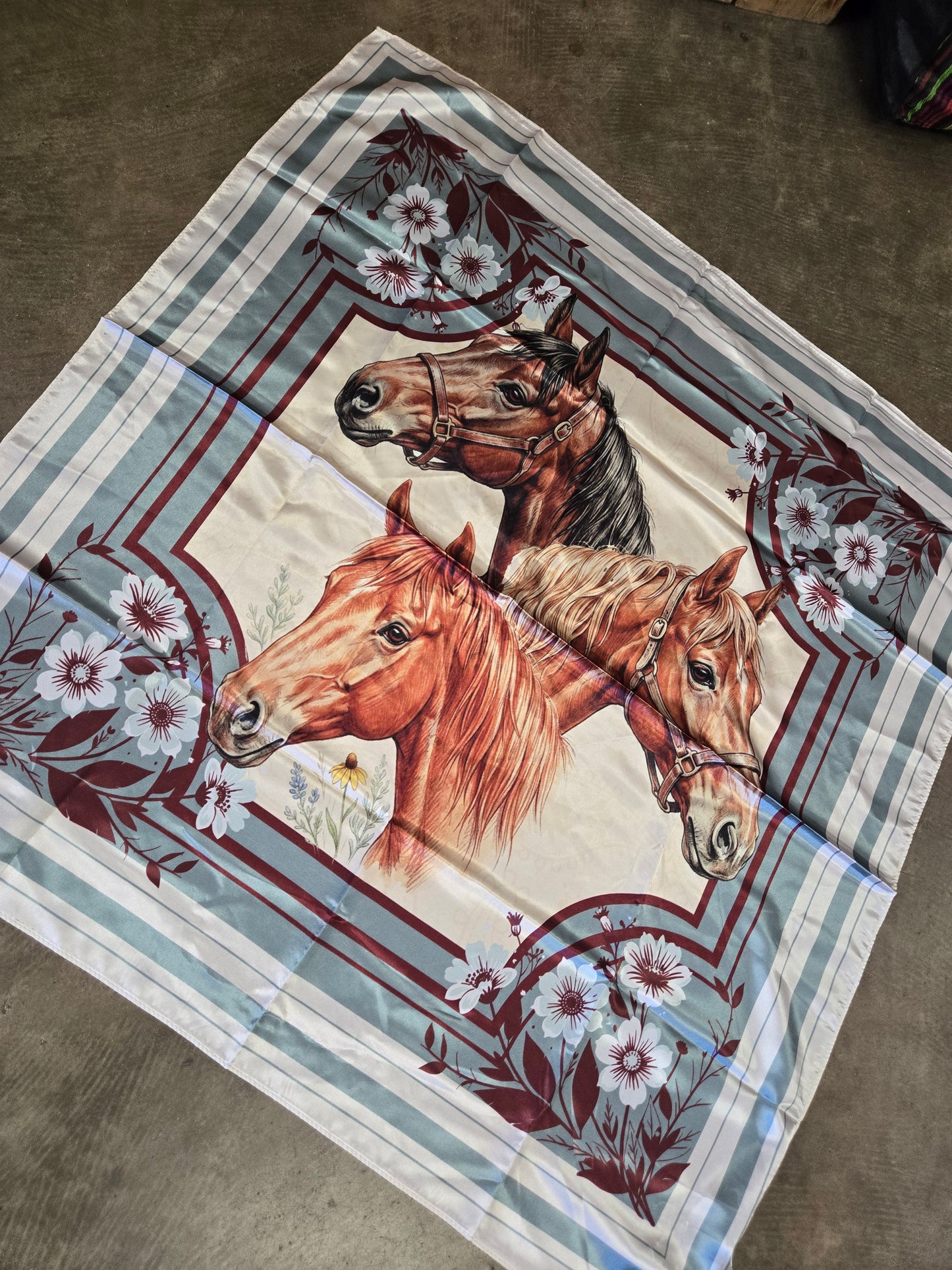 NEW Horse Head Wildrag