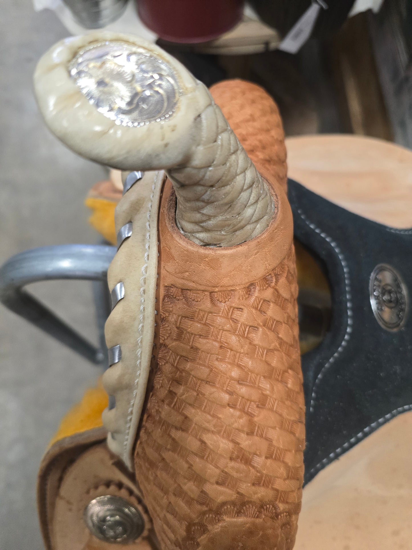 NEW 14 Inch Barrel Saddle