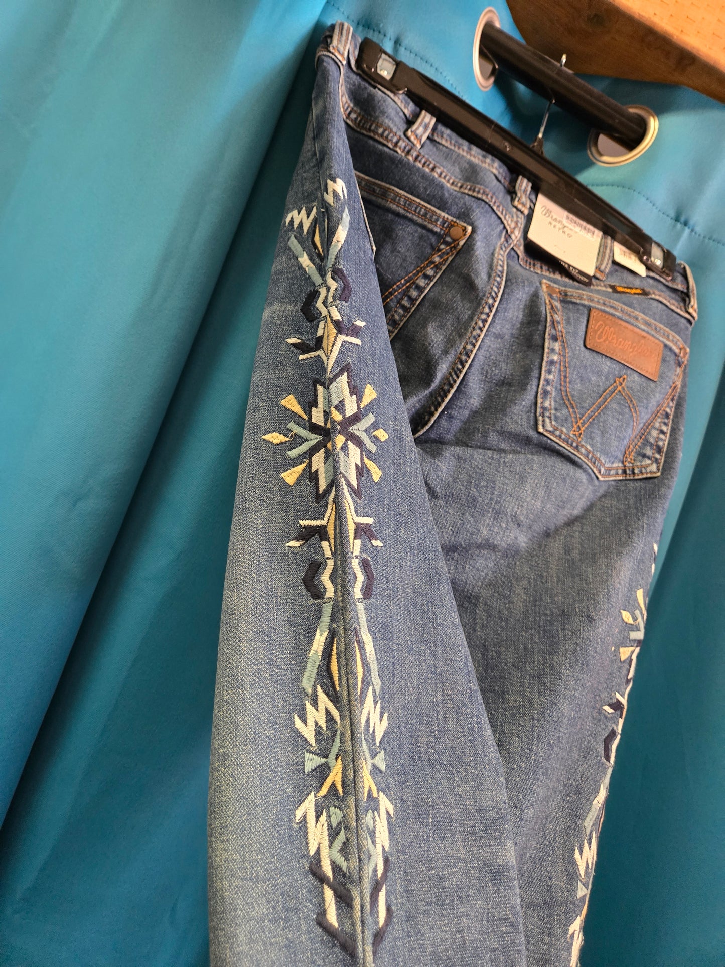 NEW Wrangler Retro Jeans Aztec Sides
