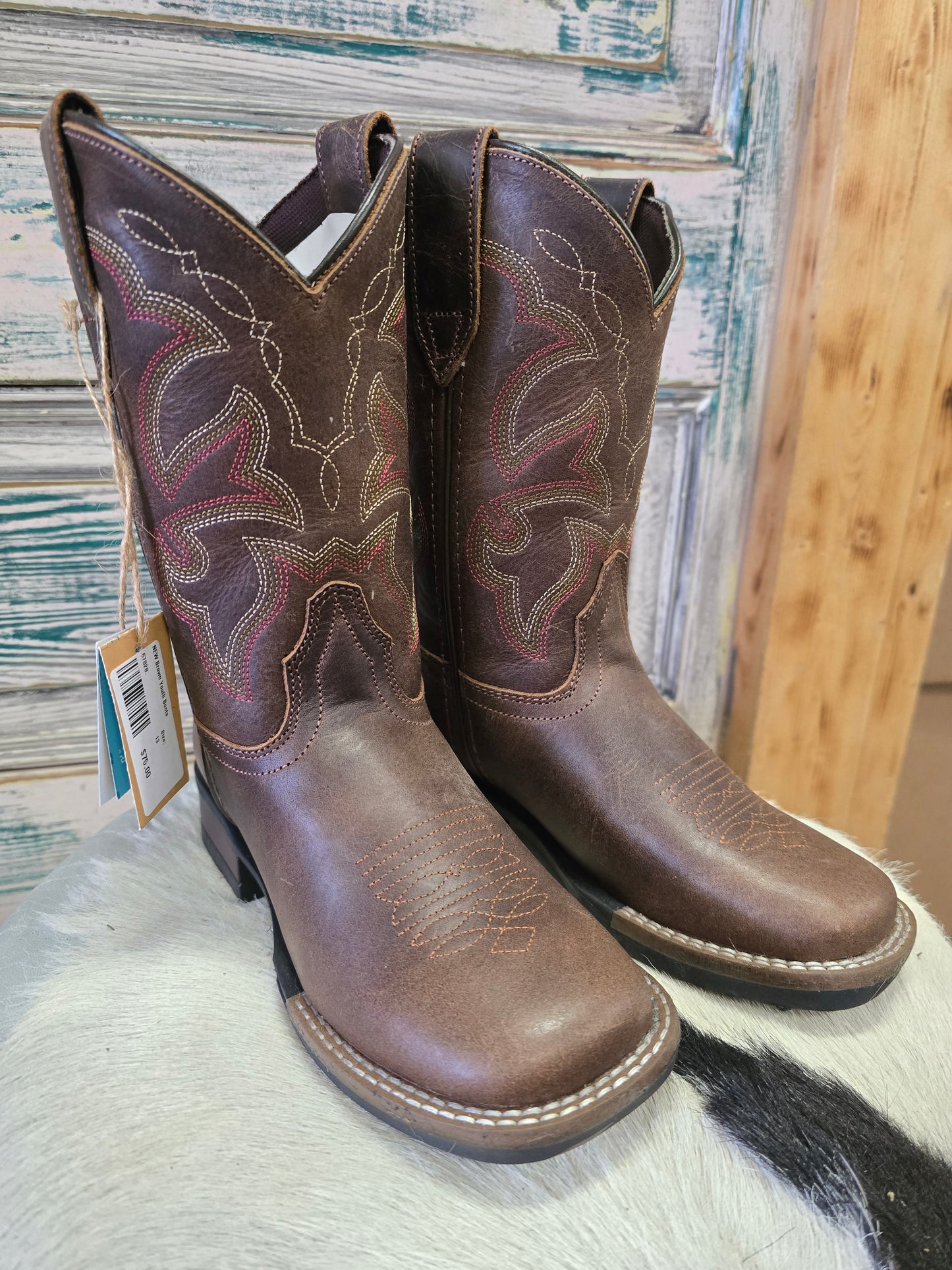 NEW Brown Youth Boots