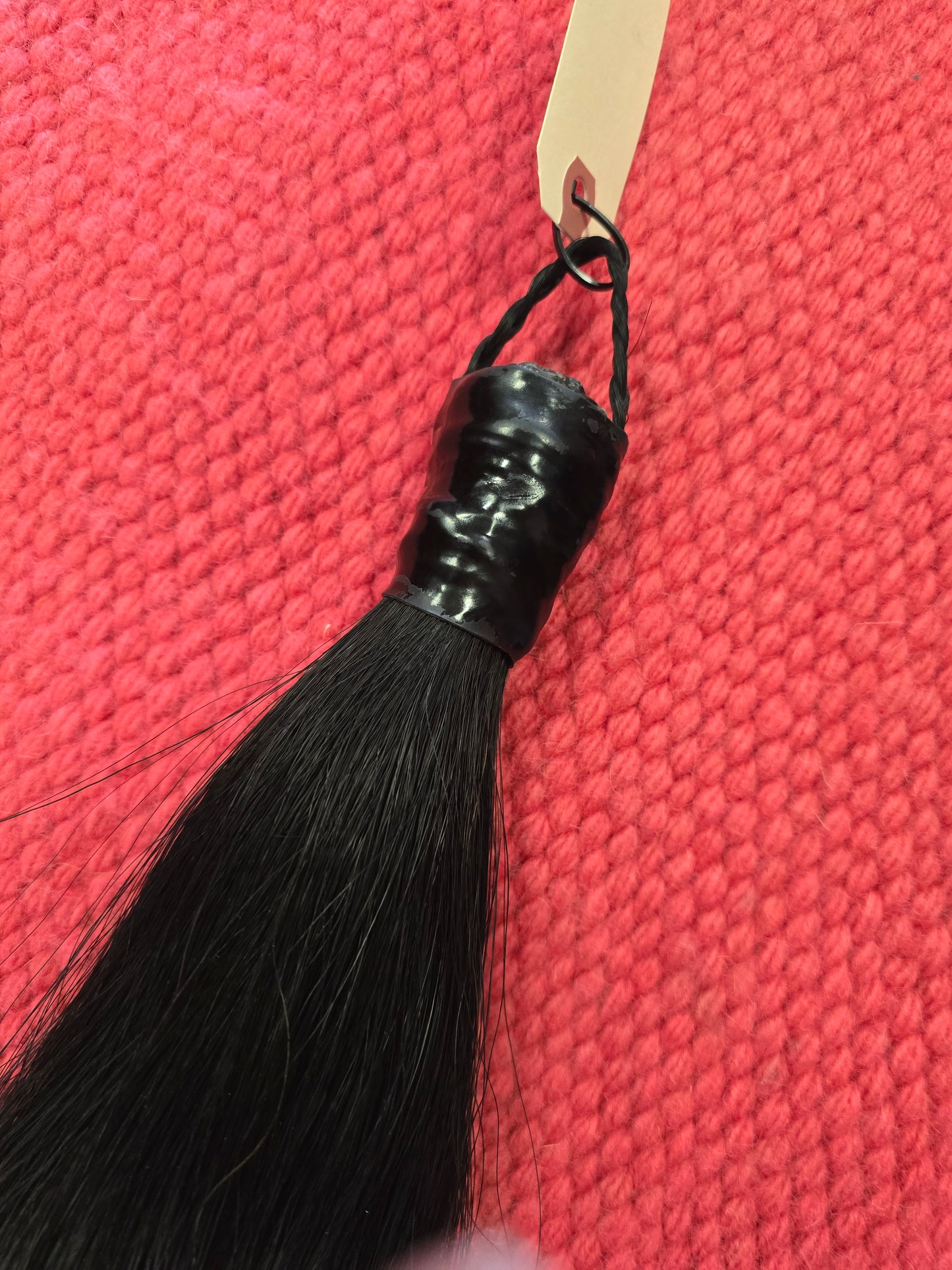 (2 Lb. ) Black Show Tail 34 inch