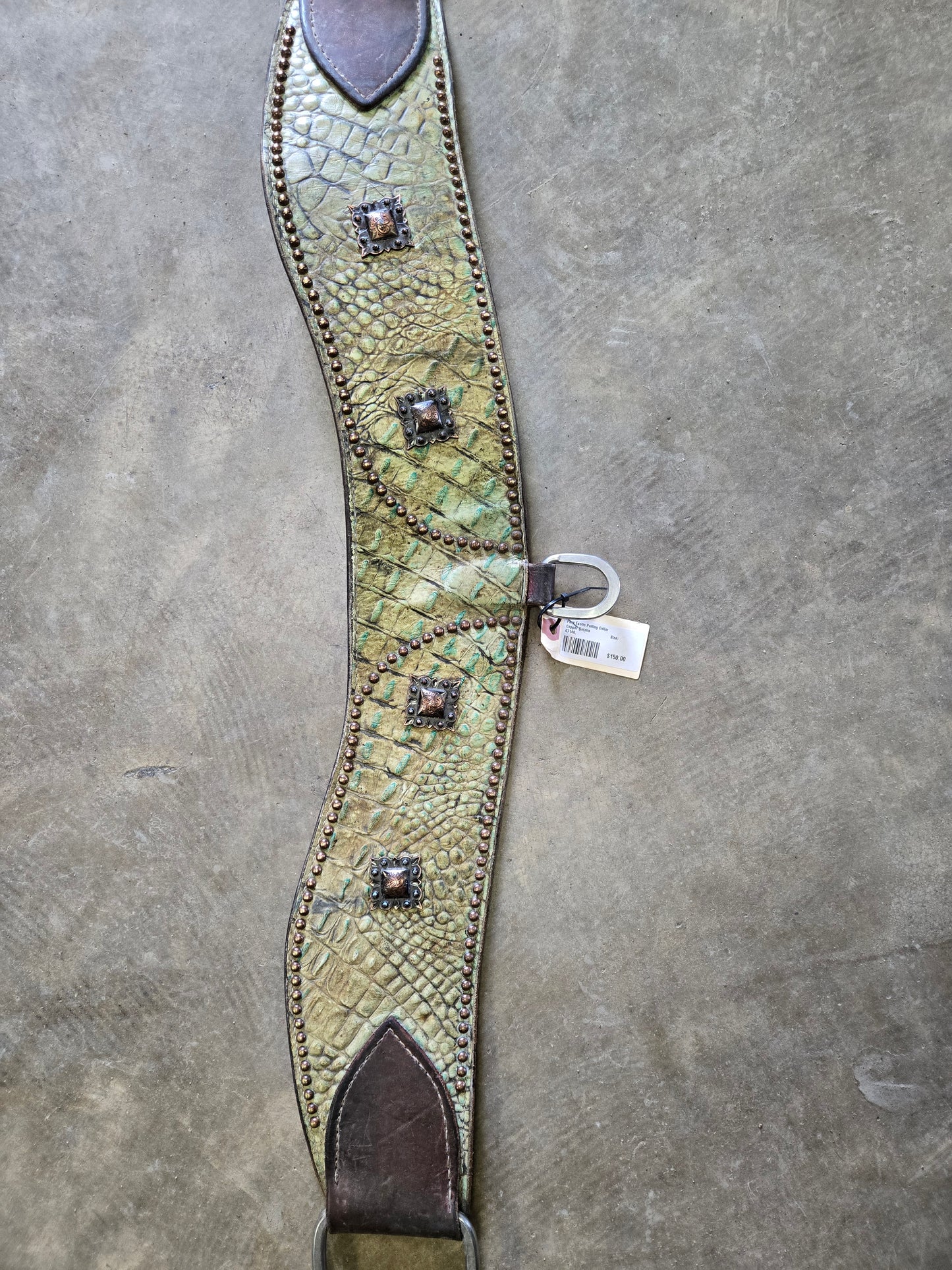 Faux Exotic Pulling Collar Copper Details