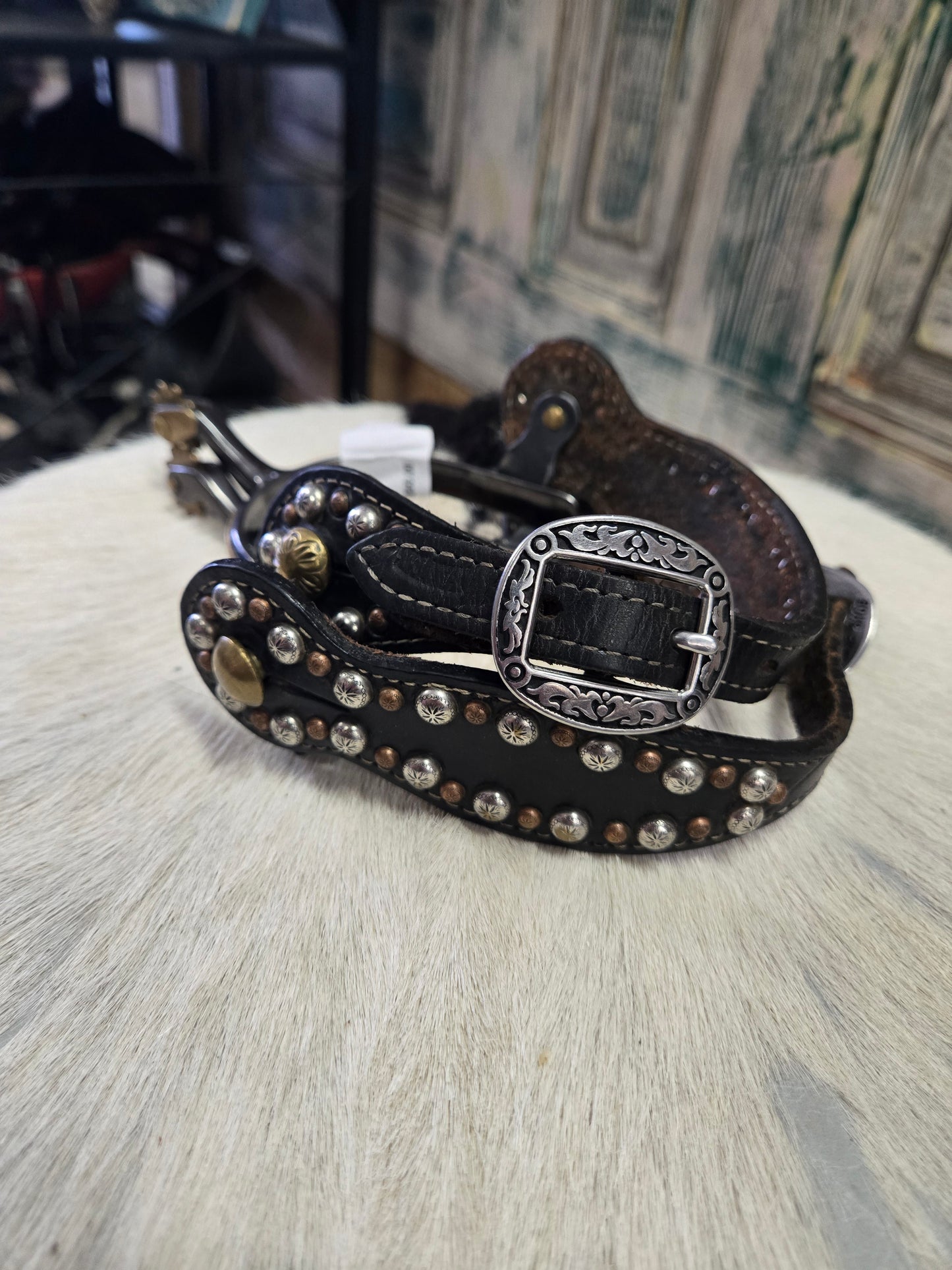 Ladies Black-Brass Spurs w/Straps