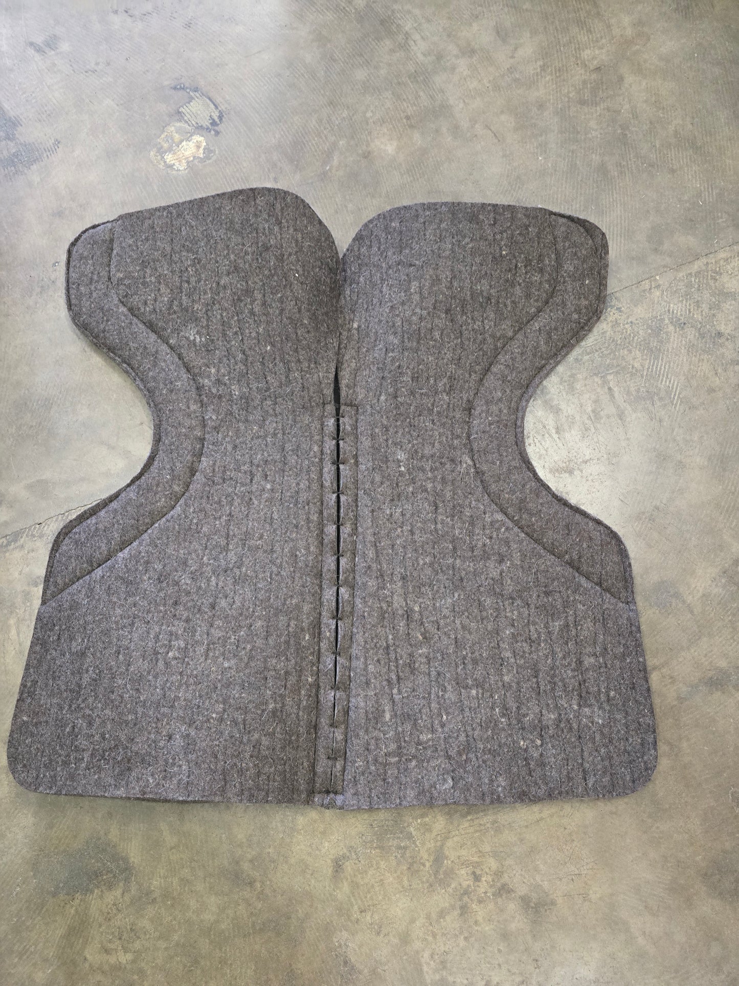 BrownWool Felt Pad                Leg- Wither Cut Outs