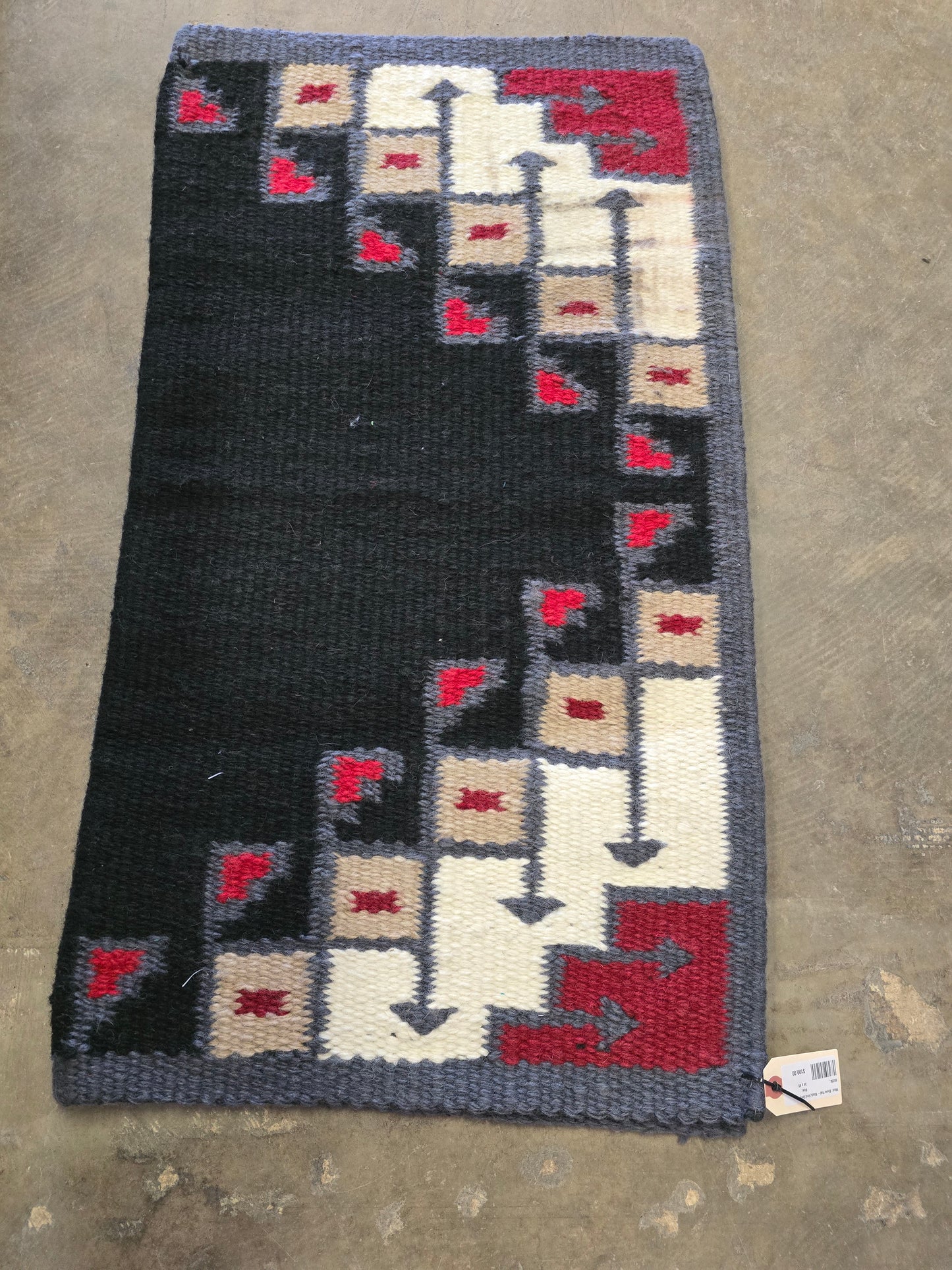 Wool Show Pad- Black,Red,Grey