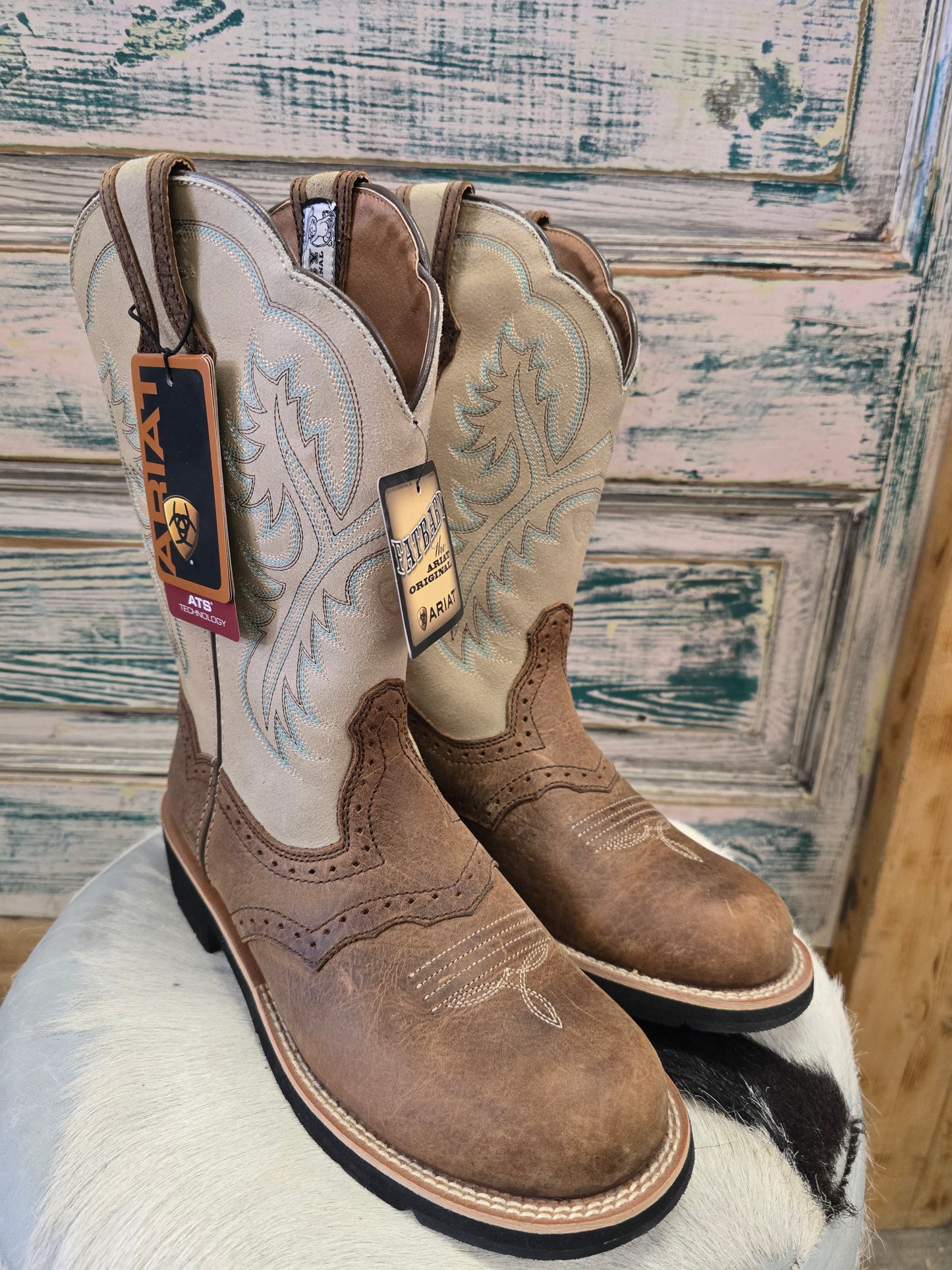 NEW Fat Baby Boots/Cream Top