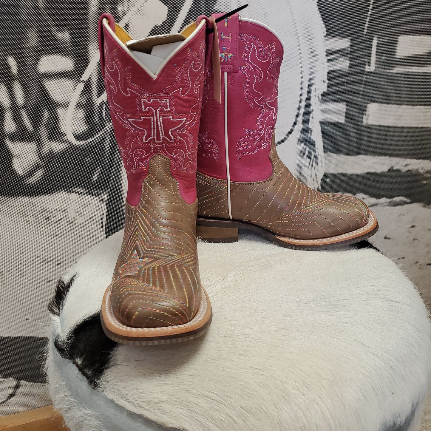 NEW Kids Assorted Tin Haul Boots