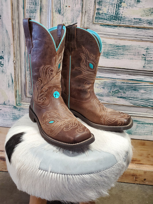 Sq. Toe Teal Trim Boot