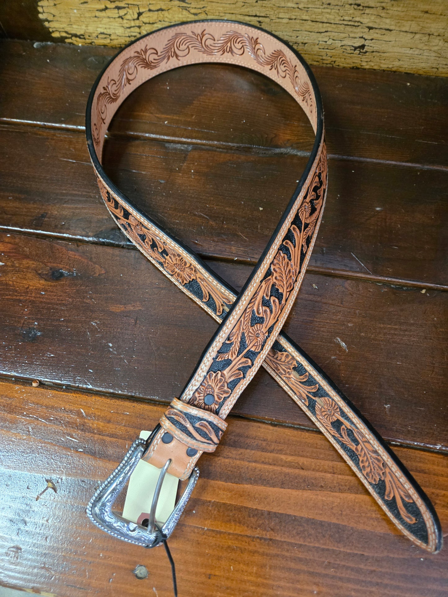 NEW Men's Carved Leather Belt