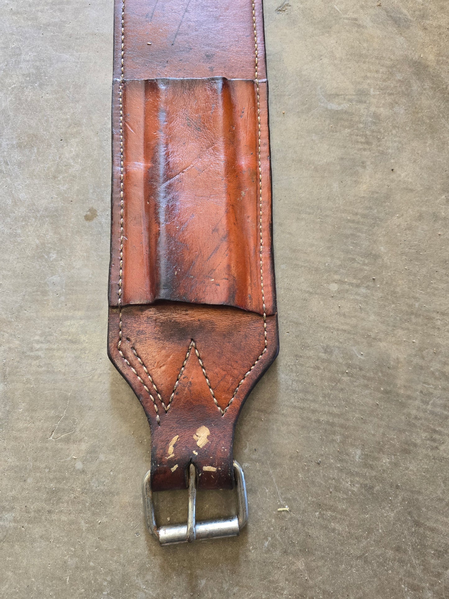 Leather back Cinch