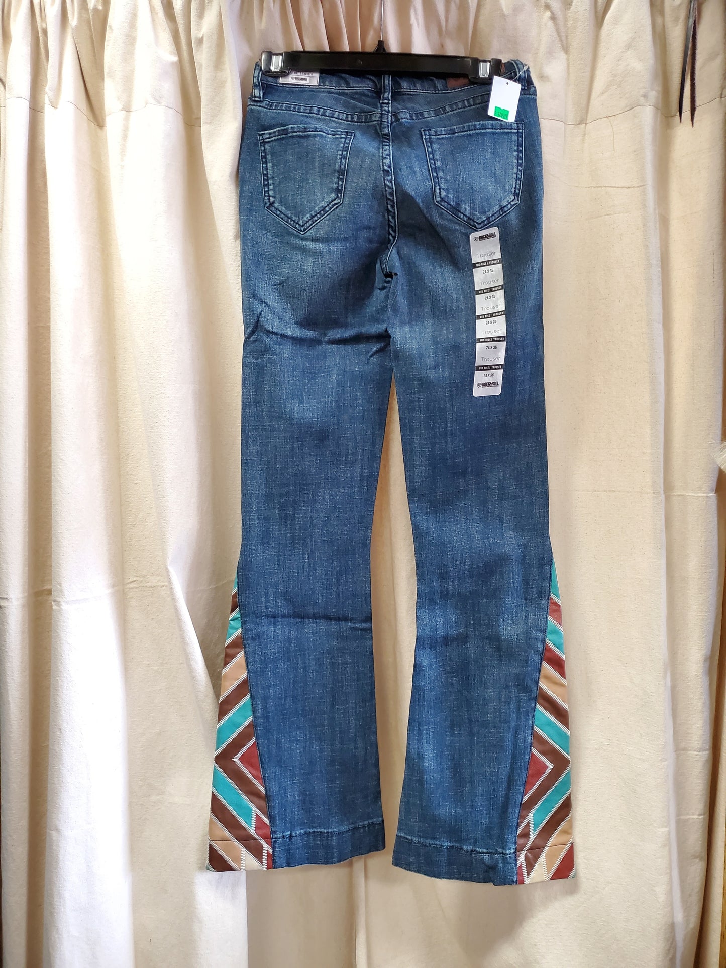NEW Patch Bottom                   Lainey Wilson Jeans