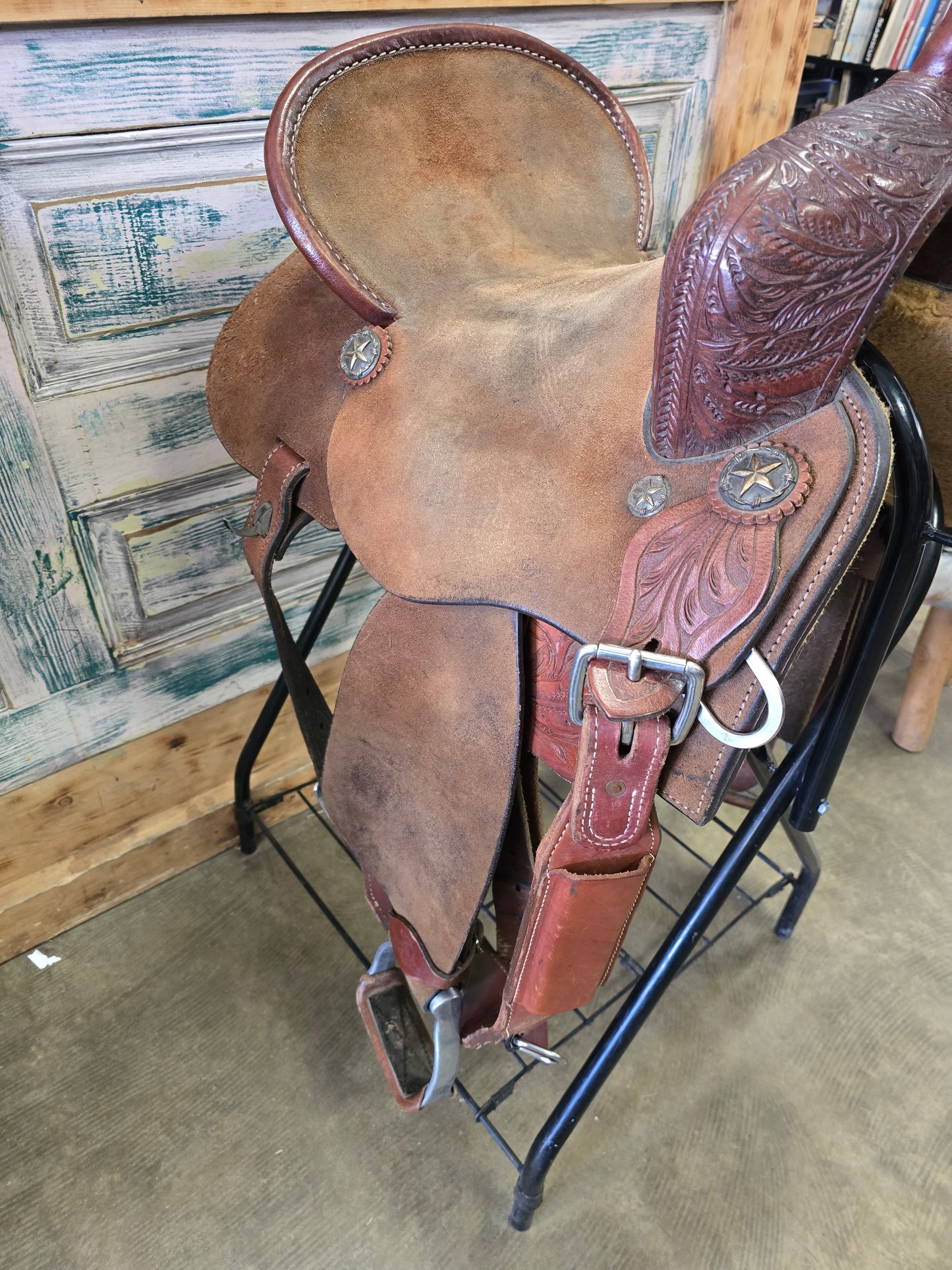 Seven Barrel Saddle (14.5 Inch)