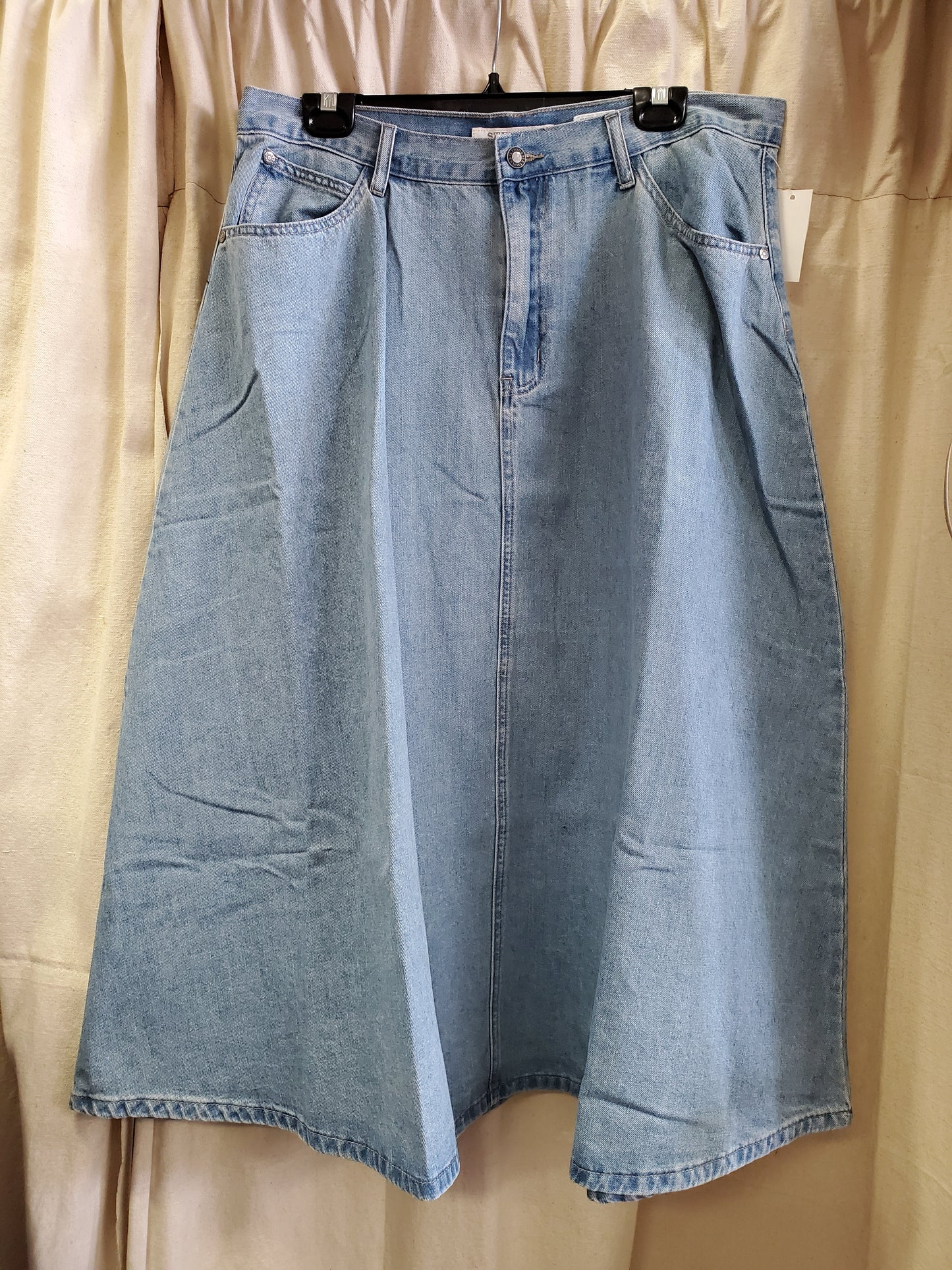 NEW Lt. Wash Denim 5 Pkt.               Long Skirt