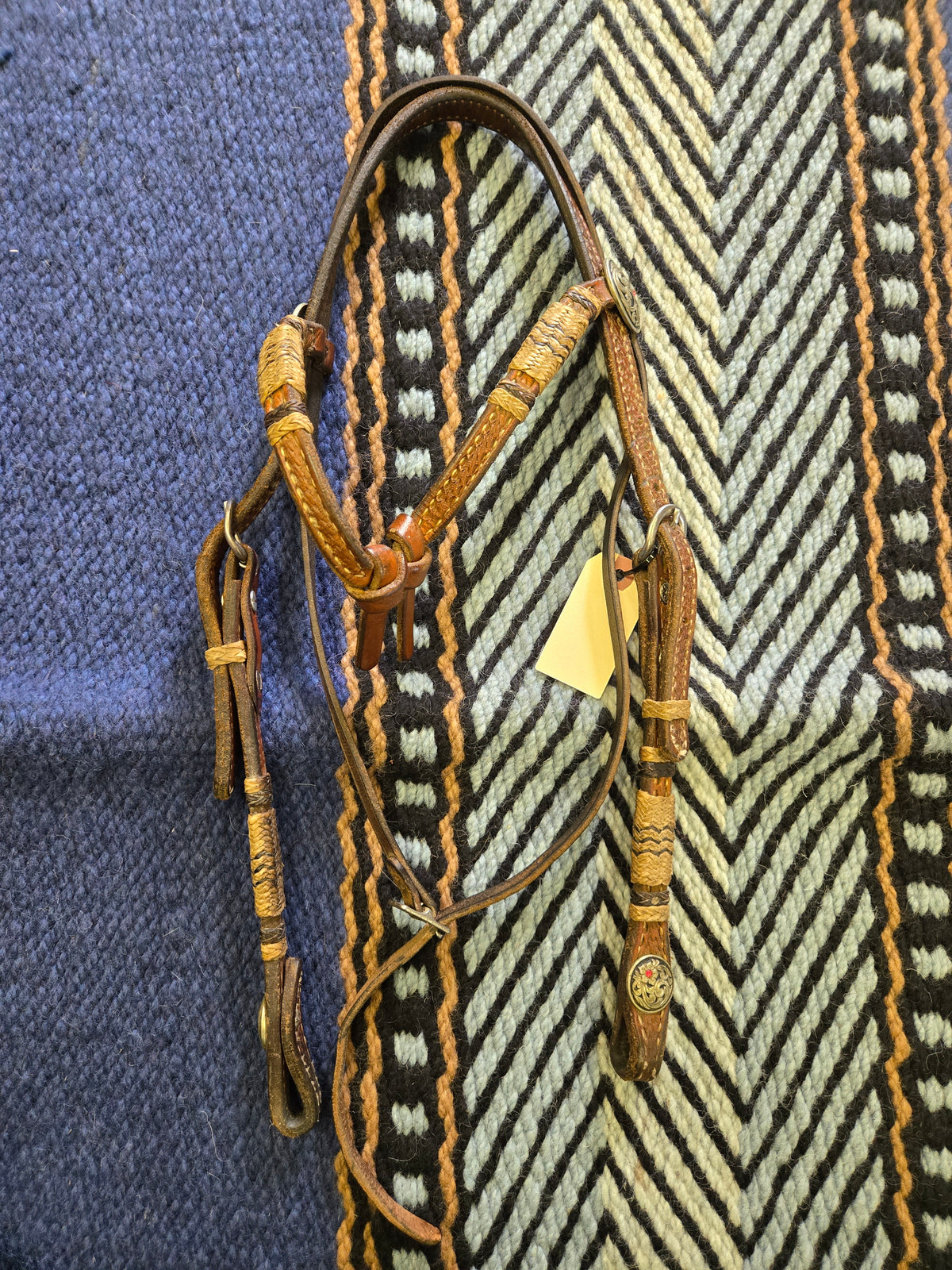 Futurity Knot Headstall                        Floral Concho