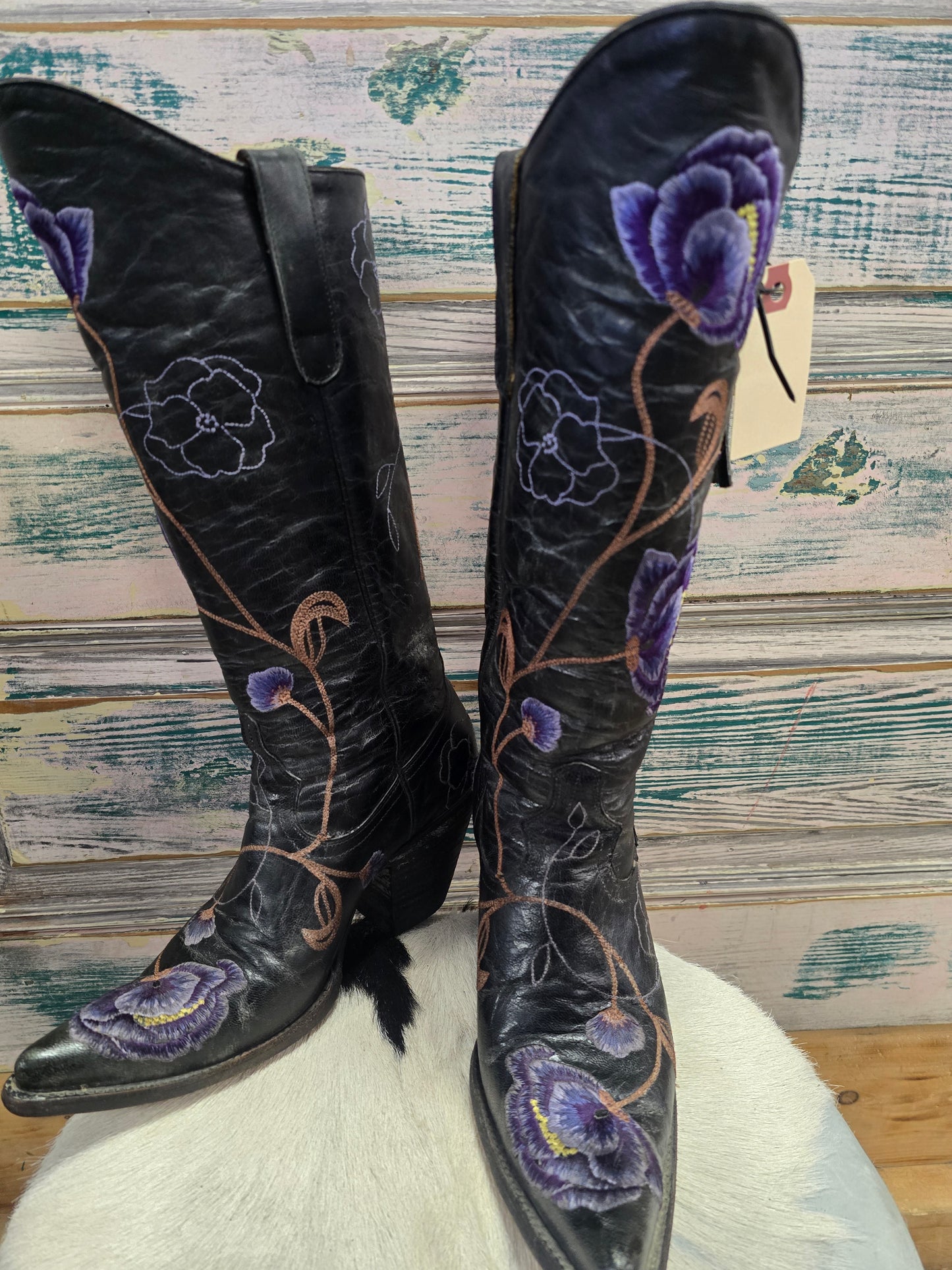 Black Floral Detail Old Gringo                         Boots