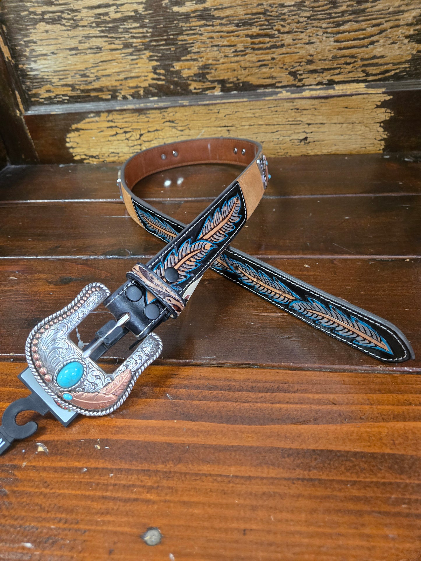 NEW Feather Carved Belt                      Feather Conchos