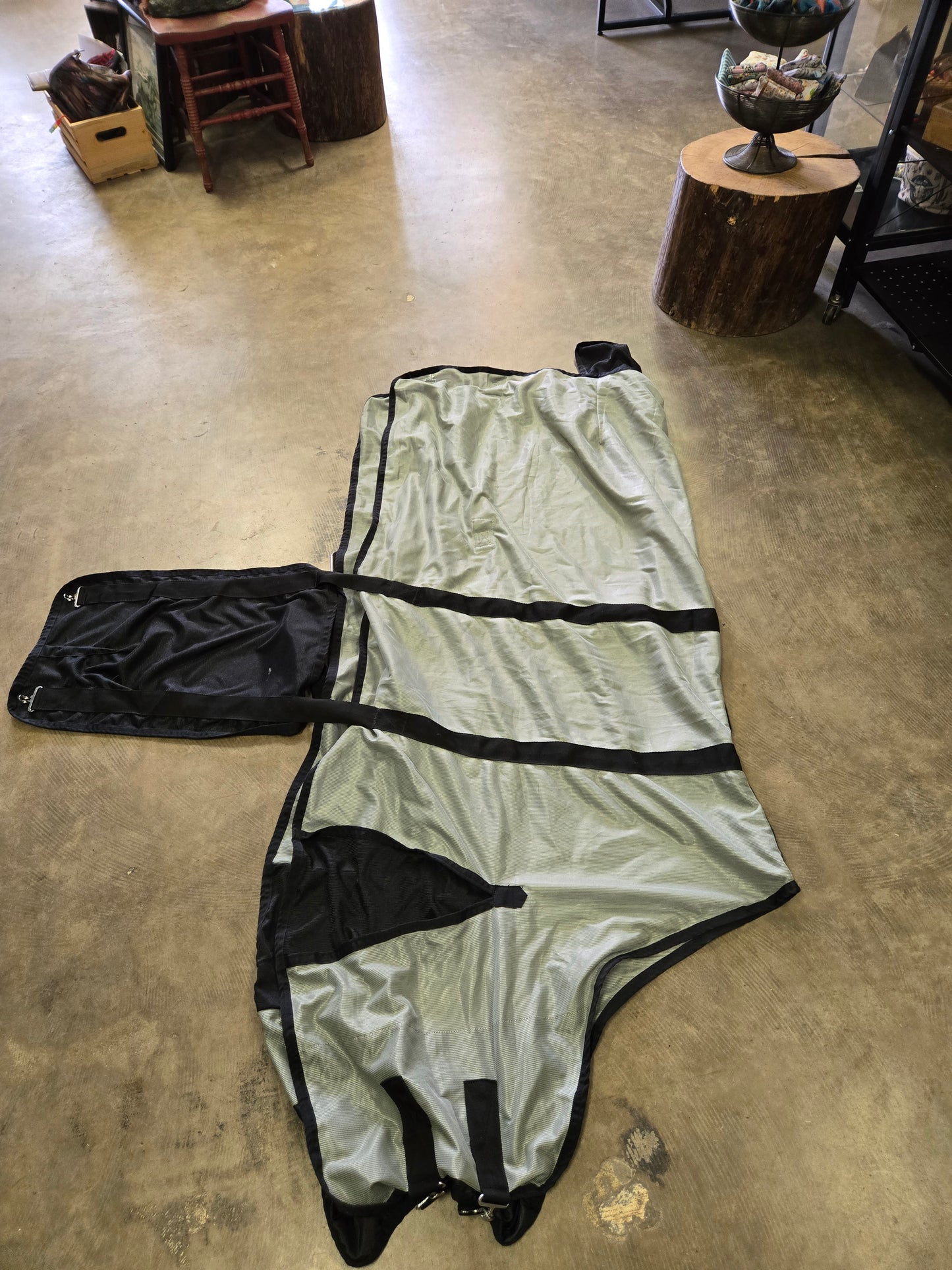 Grey Fly Sheet (M 76)