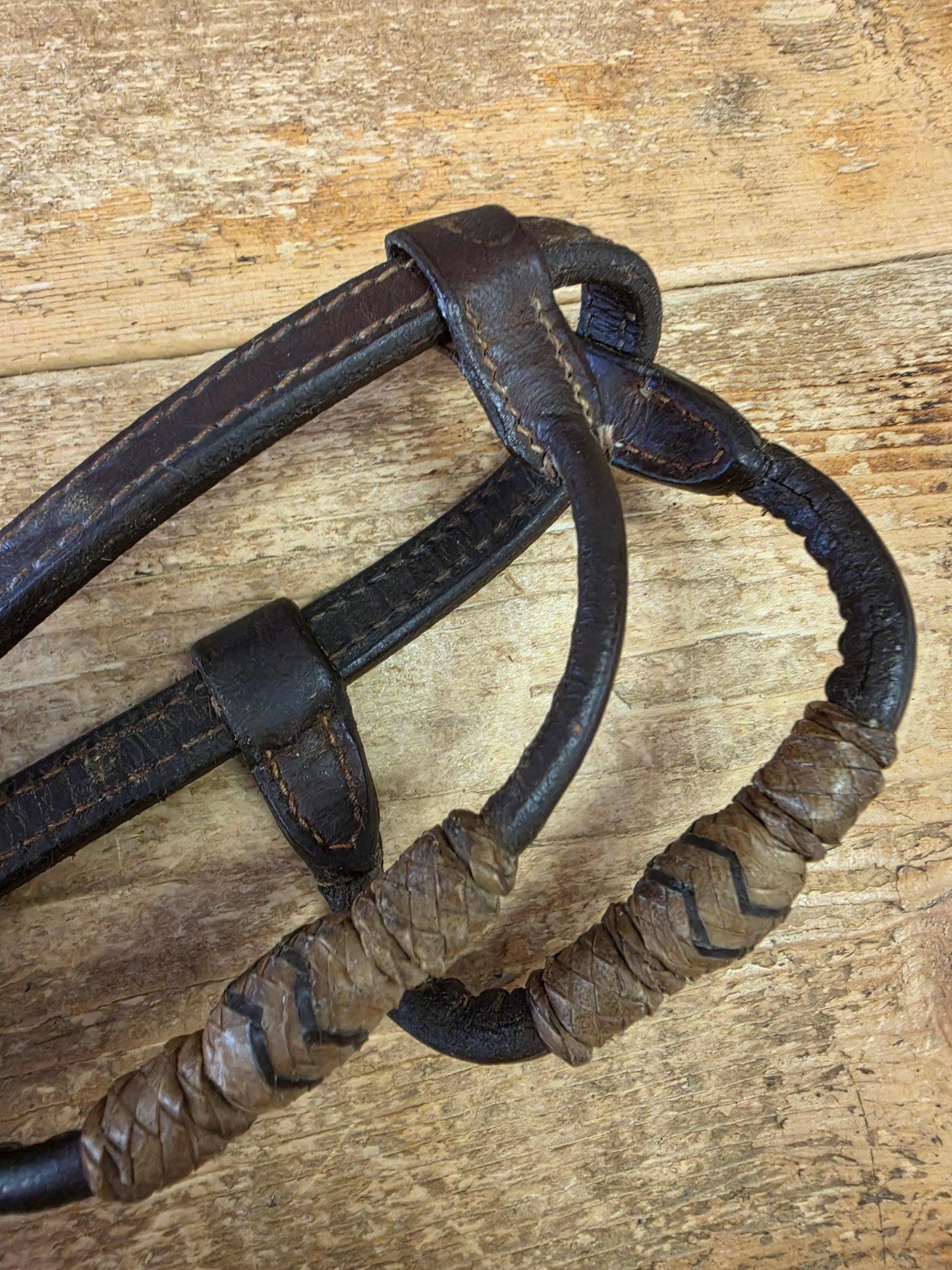 2 Ear Rawhide Headstall                        Rolled Cheeks