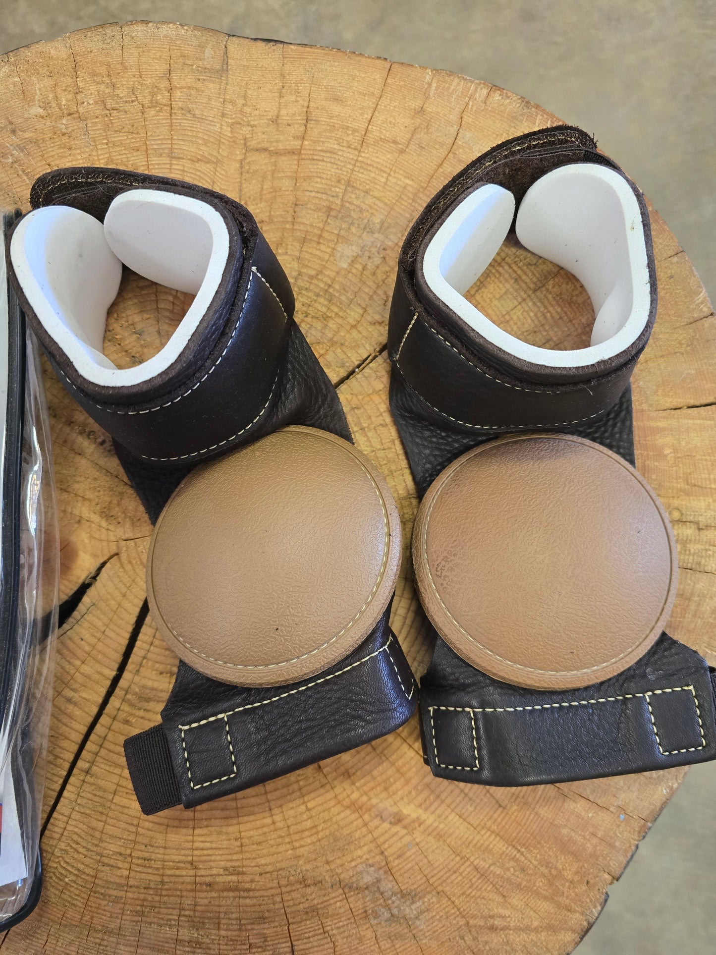 P>C> Leather Skid Boots