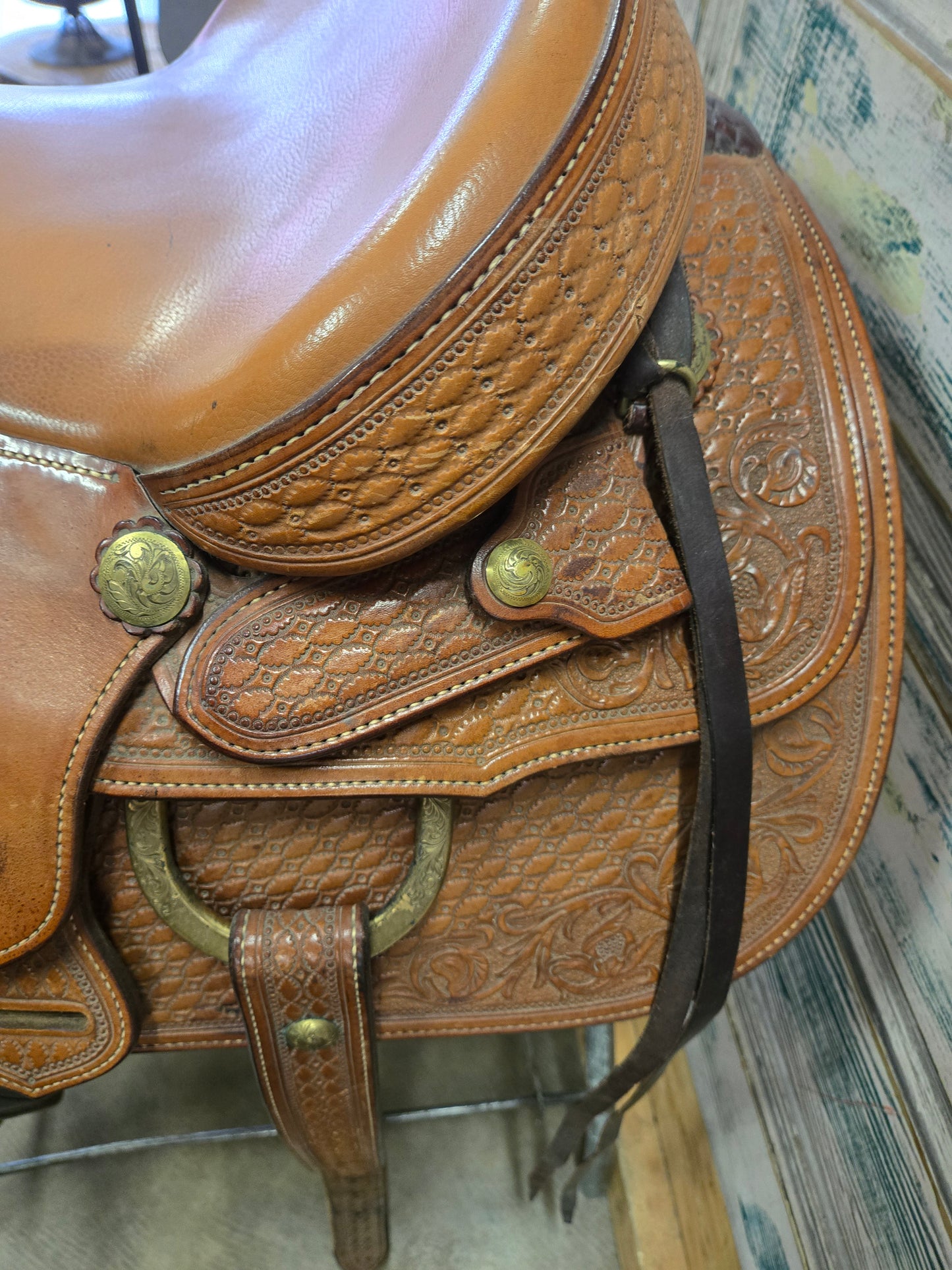 Ken Cameron All Round Cowhorse                        (15.5)