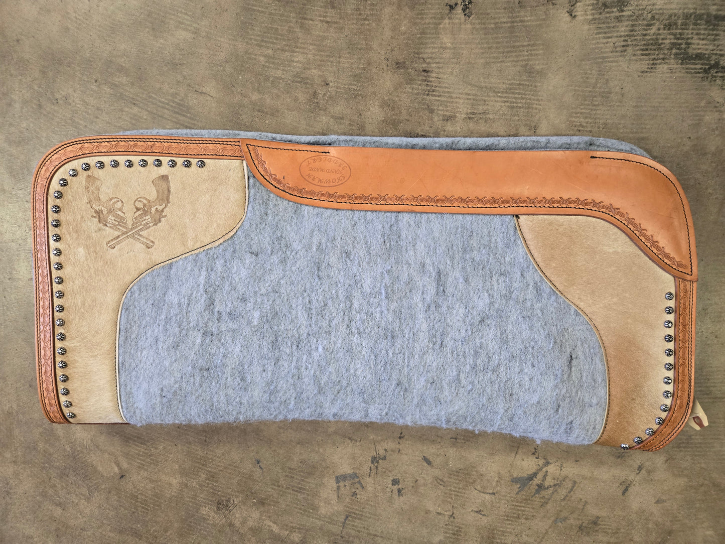 Grey Felt Pad/ Leather Details                       Pistols
