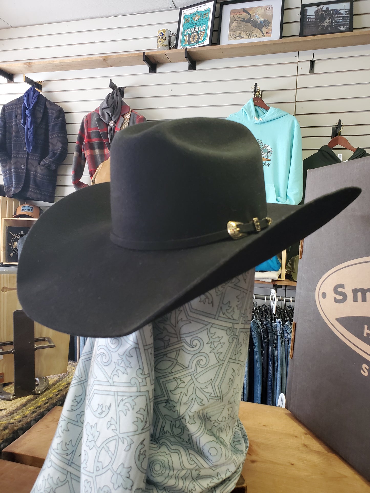 Black "Like NEW " Wool Felt Hat