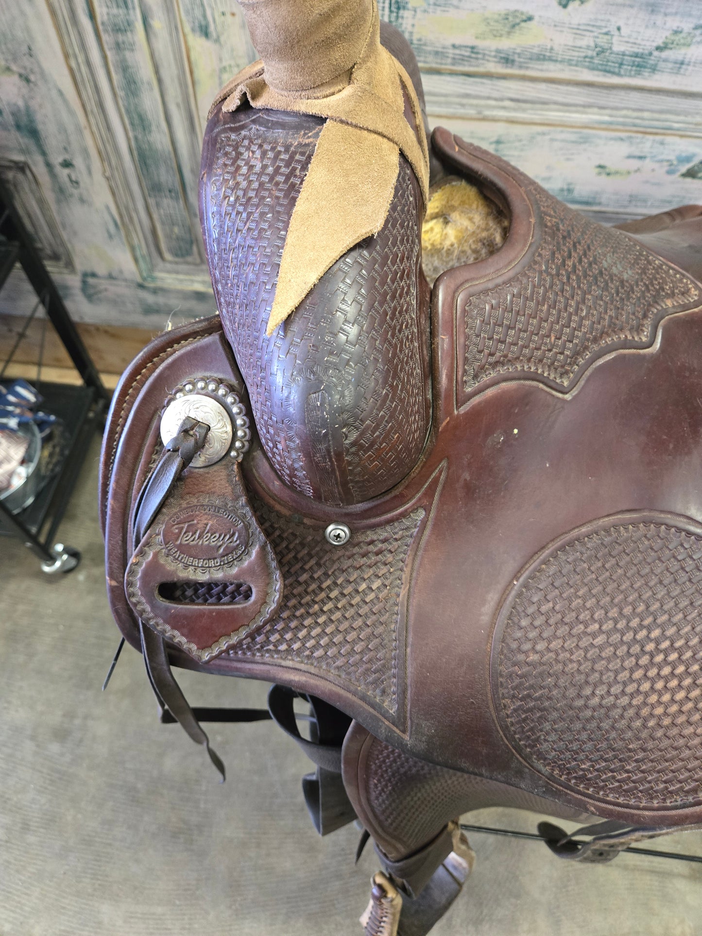 Teskey's All Round (15.5)                    Ranch Saddle