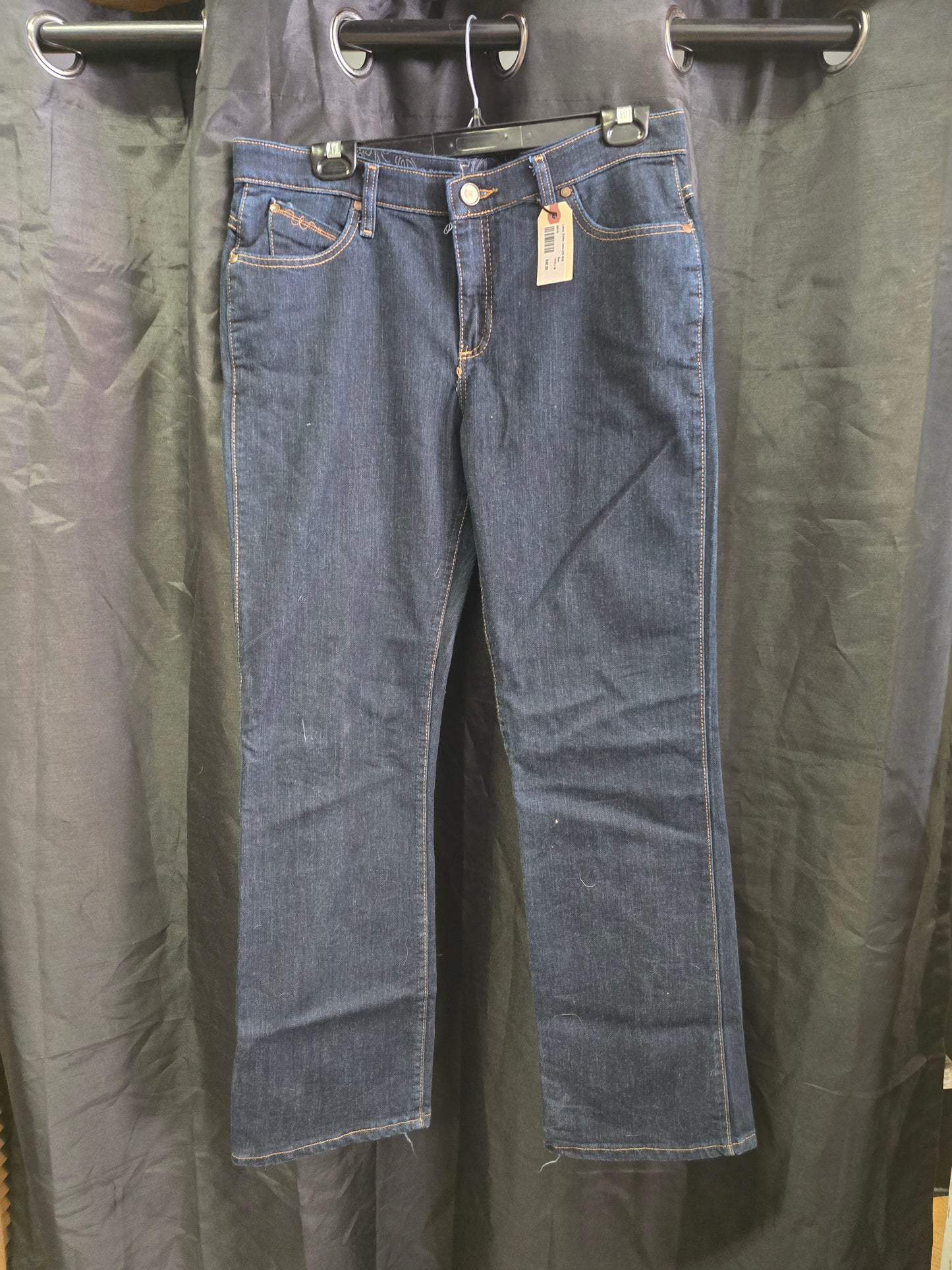 Ladies  Q Baby Jeans LIKE NEW