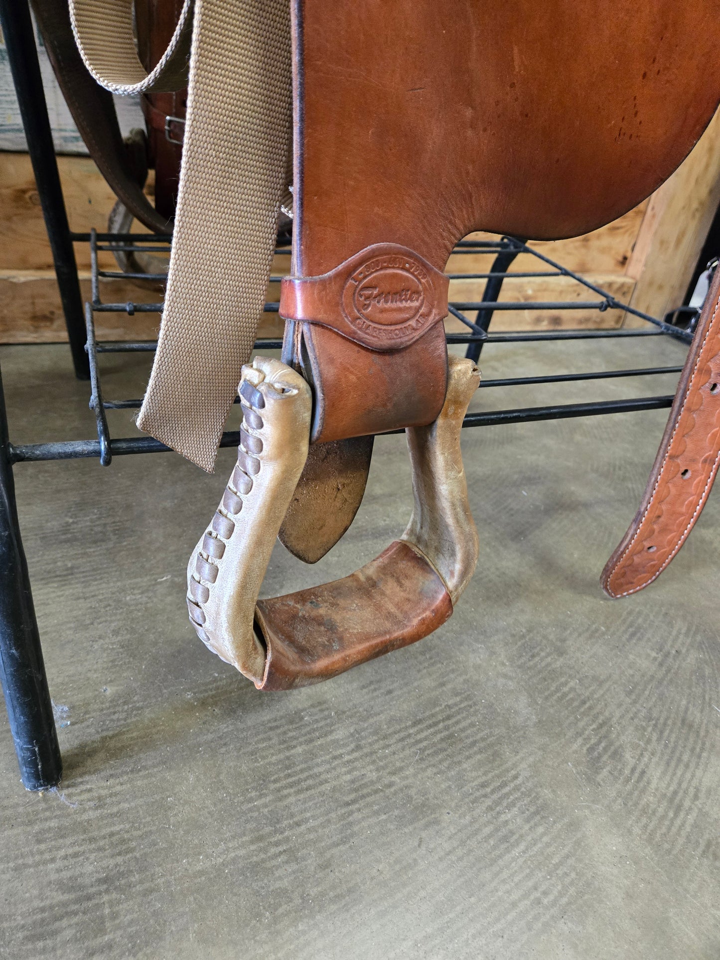 Frontier All-Round Saddle
