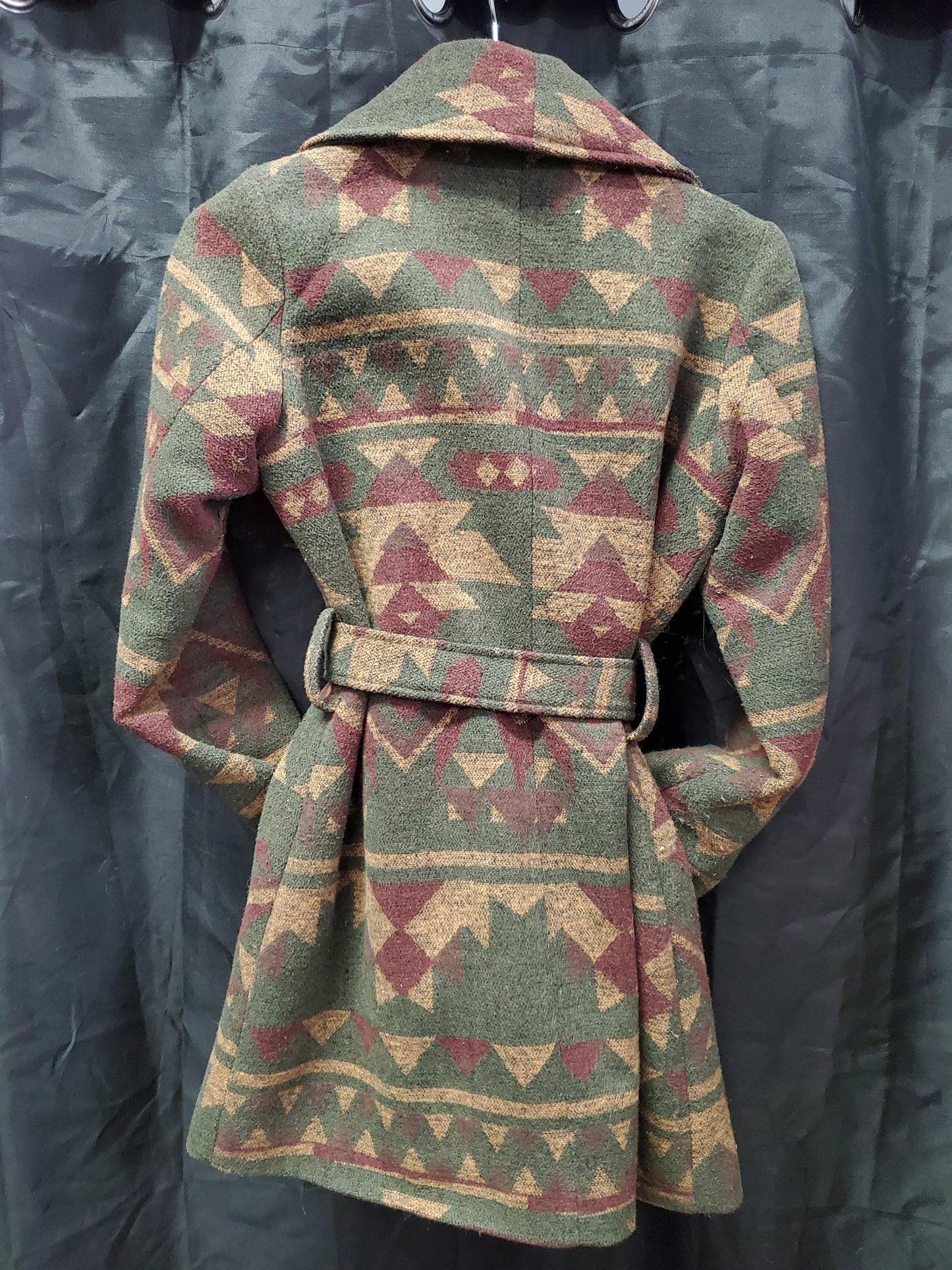 Aztec Tie Front Jacket                   Green,Gold,Burgundy